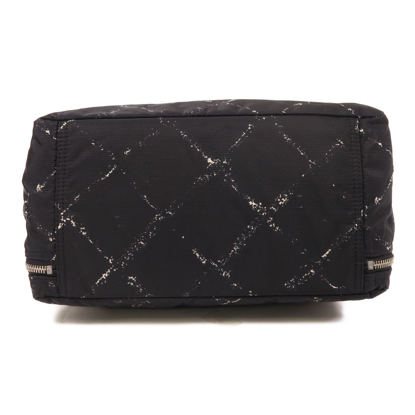 Black Niryu Hand Bag Ginpaku Handmade Bag Nylon — view 4