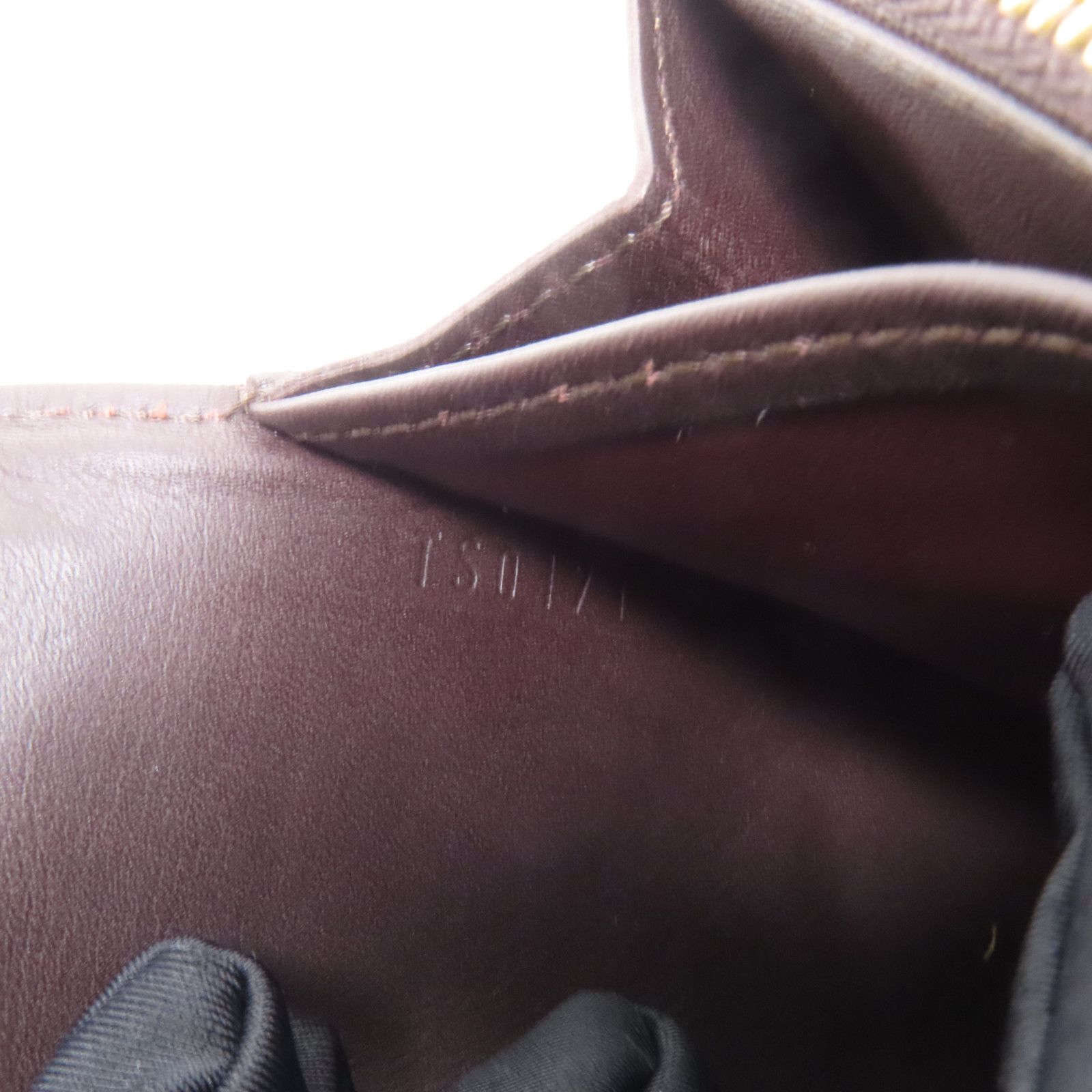 Sarah Noeud Wallet, Monogram Vernis — view 10