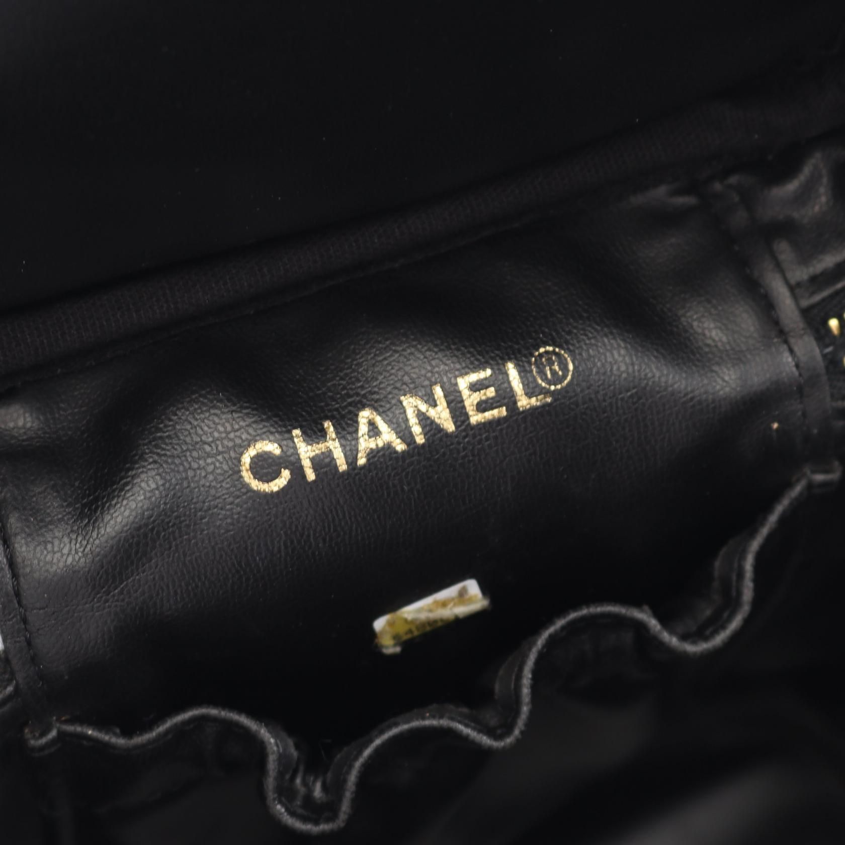 Coco Mark Vanity Handbag Calfskin Black A 01998 (no Card) — view 4