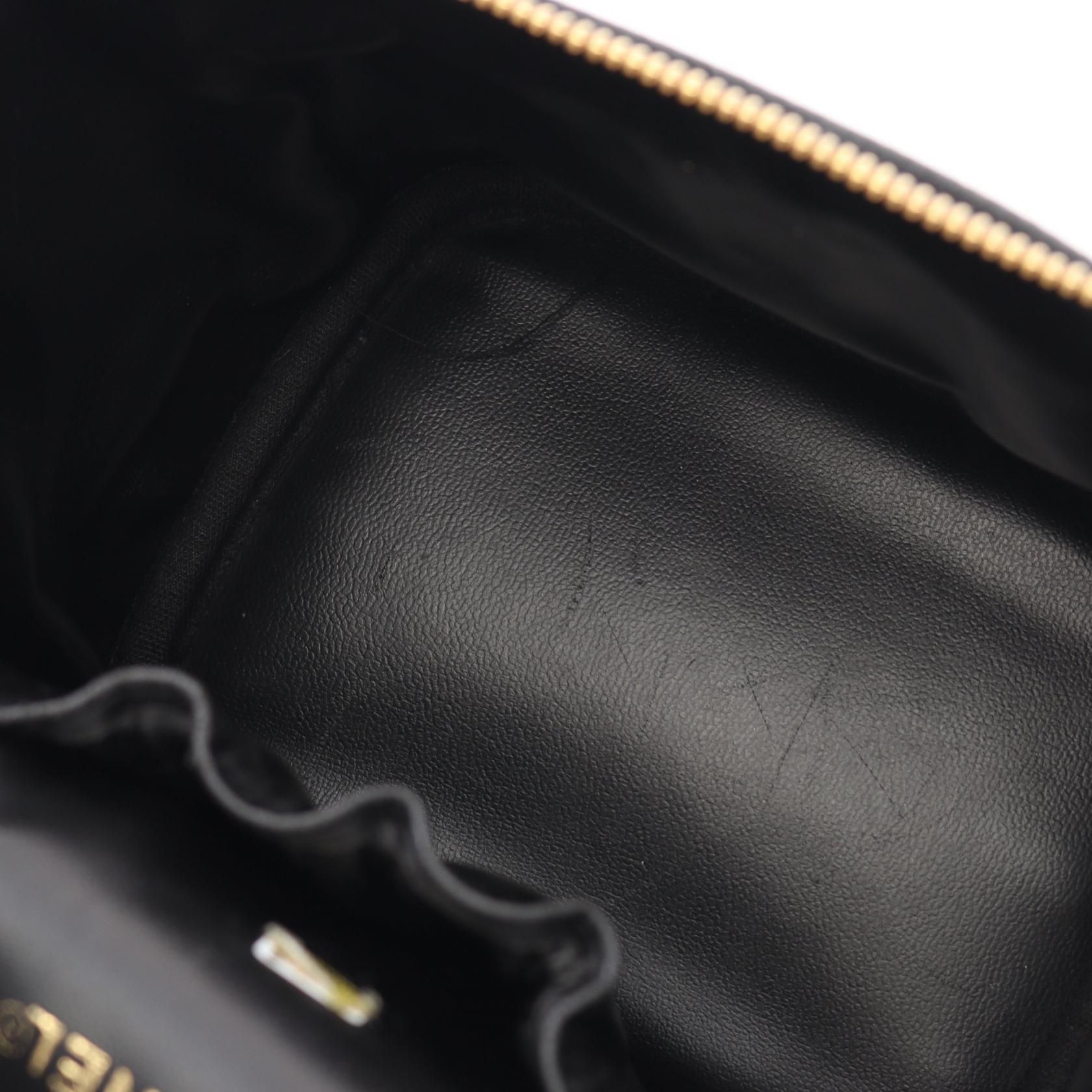 Coco Mark Vanity Handbag Calfskin Black A 01998 (no Card) — view 6