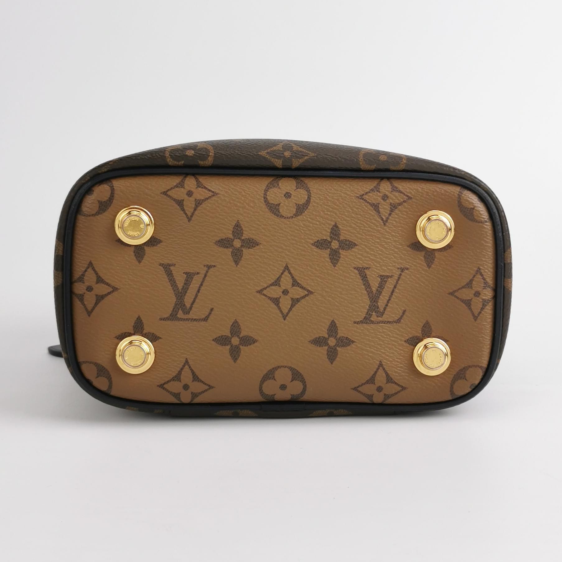Chain Vanity PM, Monogram Reverse — view 4