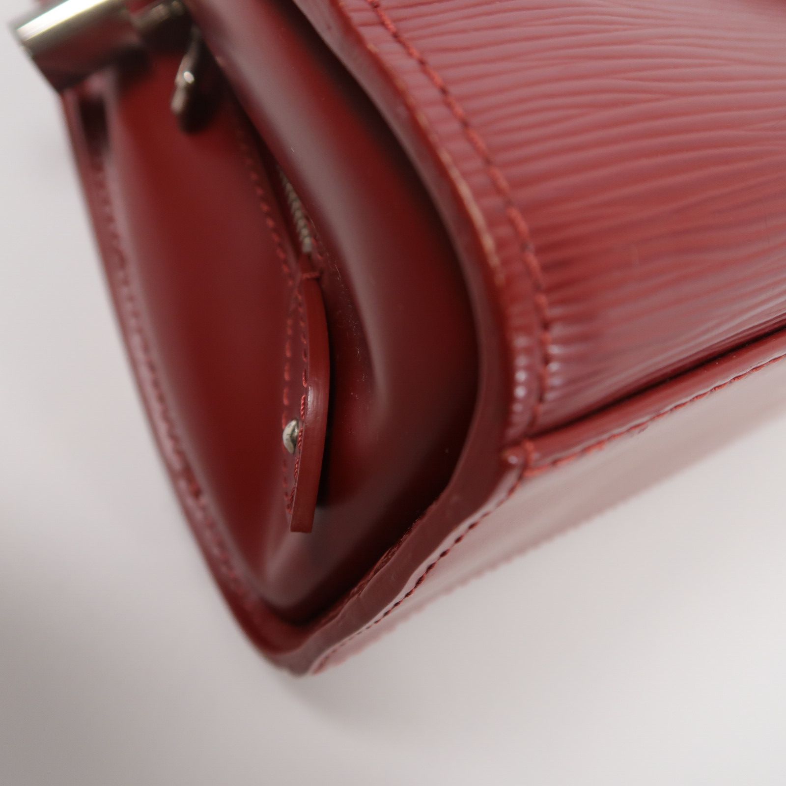 Epi Pont Neuf Pm Handbag Red Handbag M 5271m — view 14