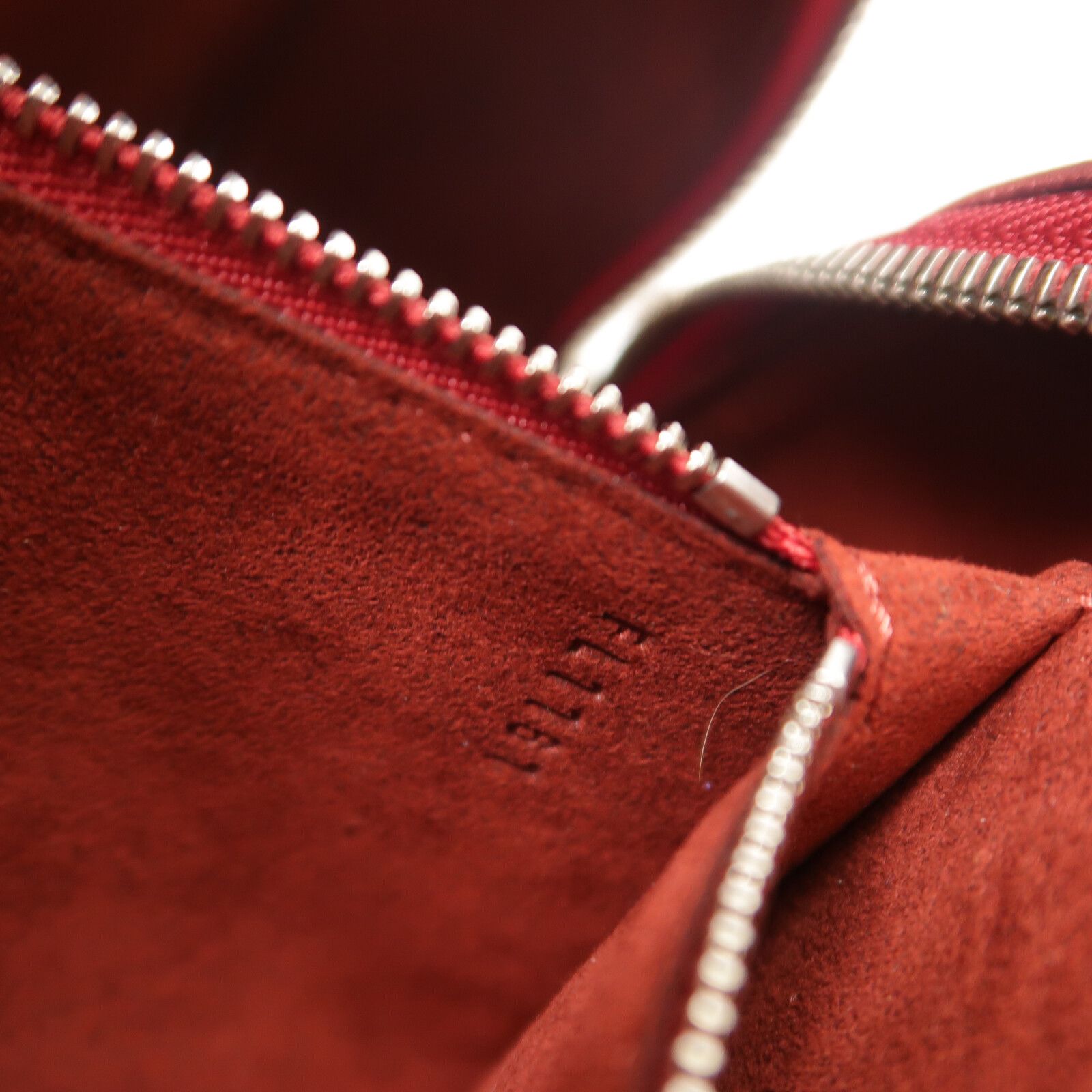 Epi Pont Neuf Pm Handbag Red Handbag M 5271m — view 7