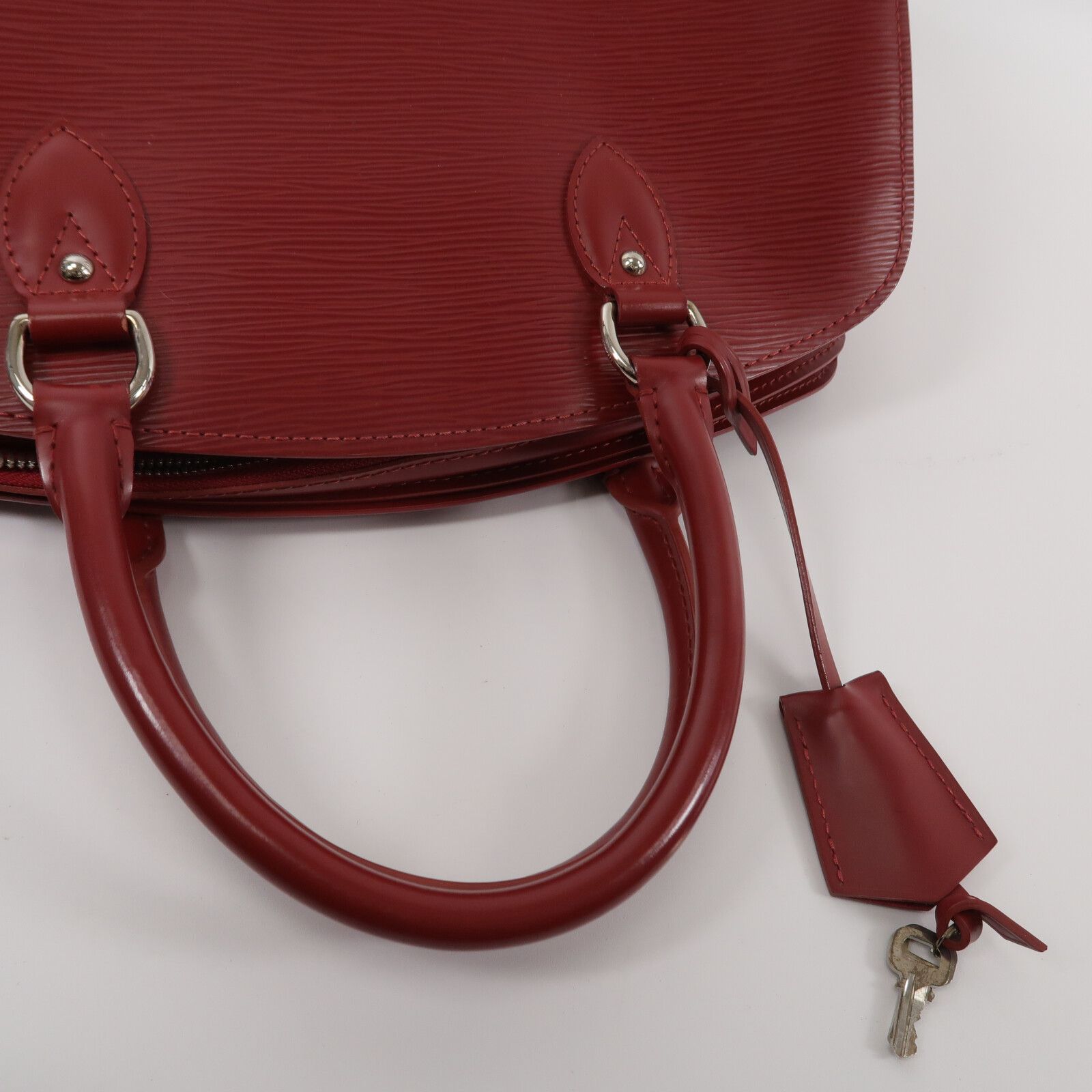 Epi Pont Neuf Pm Handbag Red Handbag M 5271m — view 10