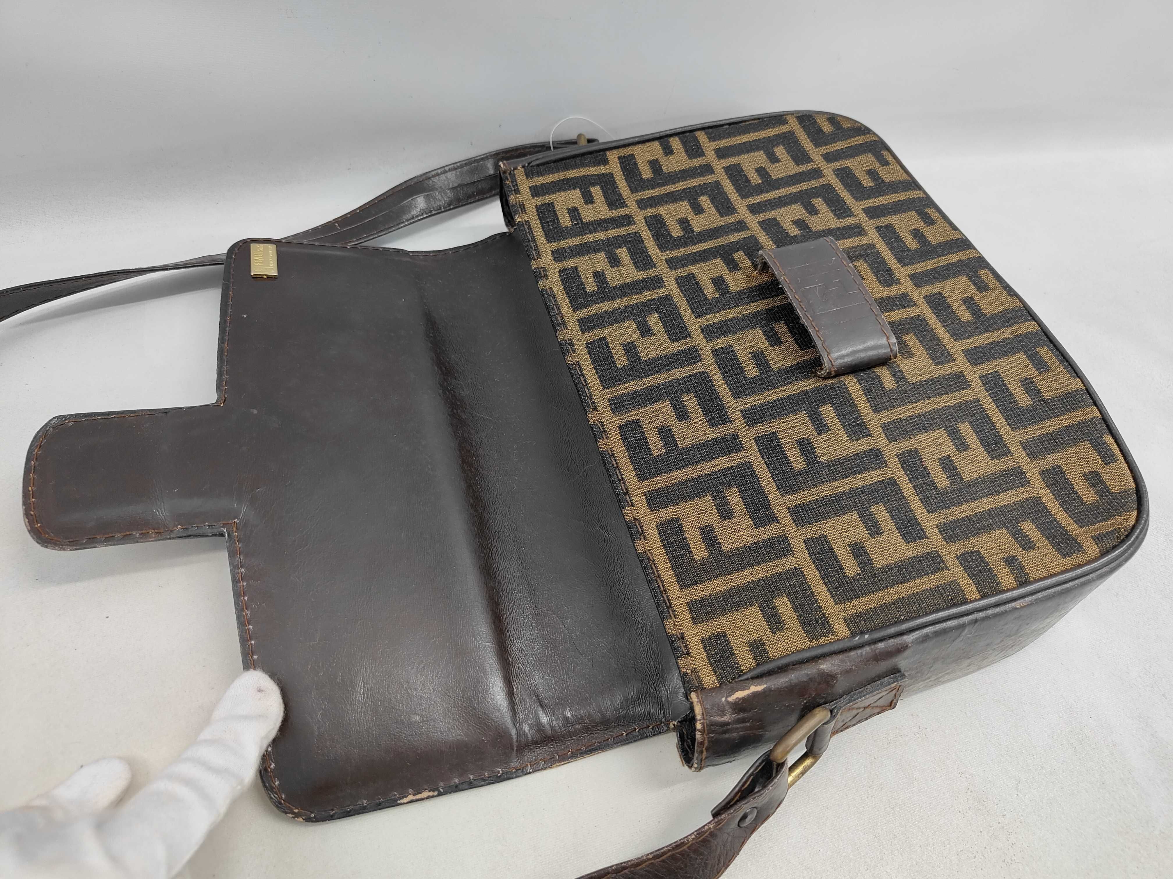 Zucca Print Vintage Shoulder Bag — view 9
