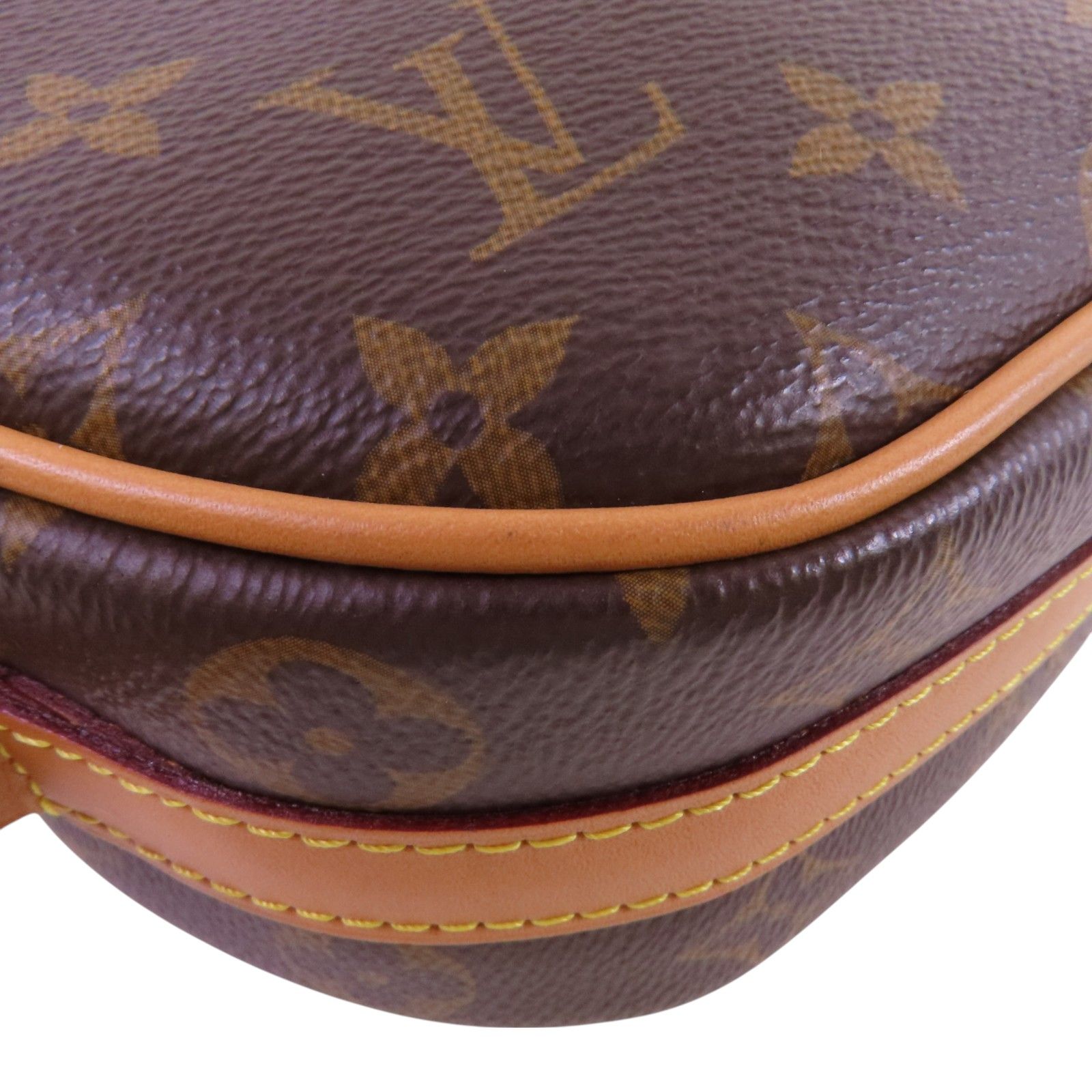 Boite Chapeau Souple PM, Monogram — view 11