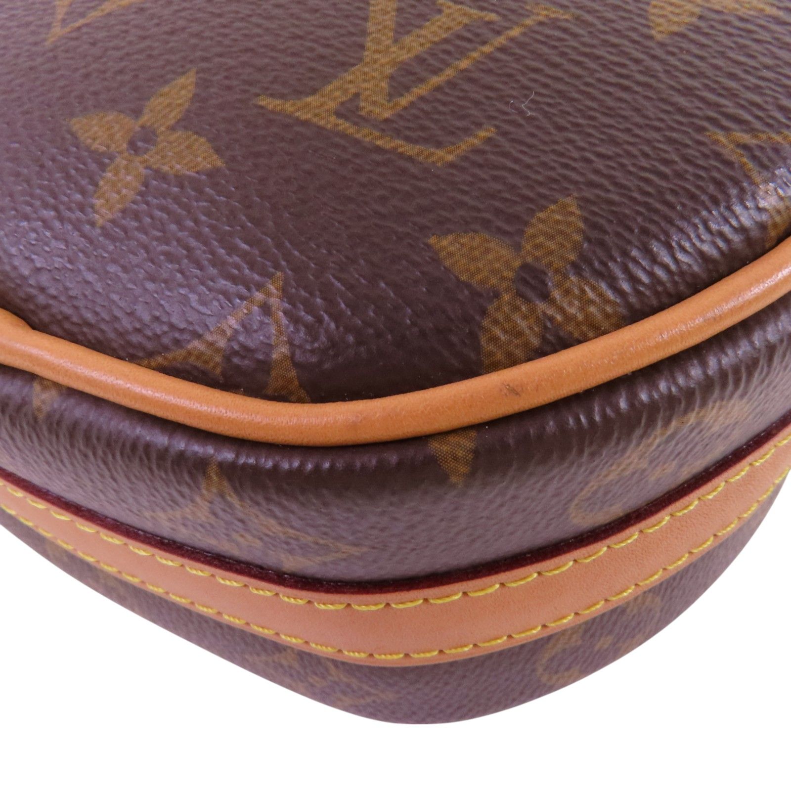 Boite Chapeau Souple PM, Monogram — view 12