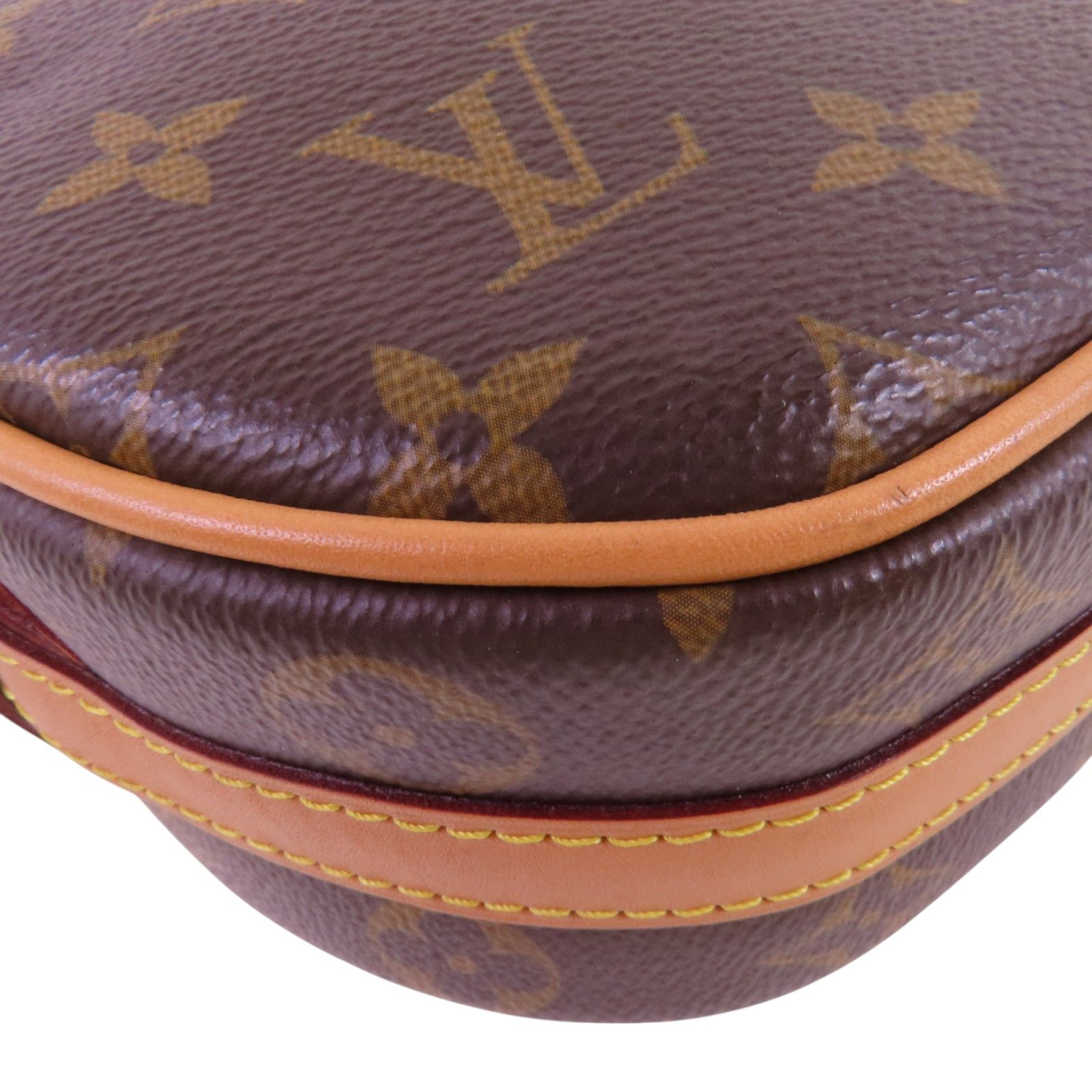Boite Chapeau Souple PM, Monogram — view 13