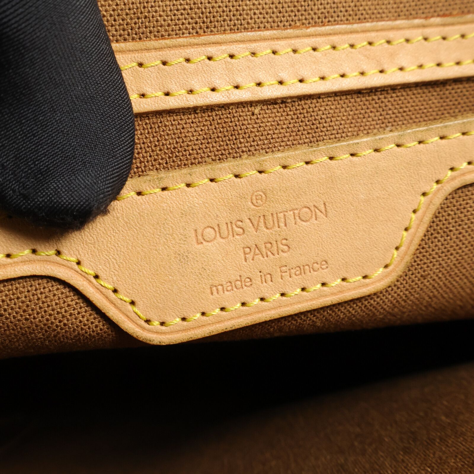 Cabas Mezzo, Monogram — view 6