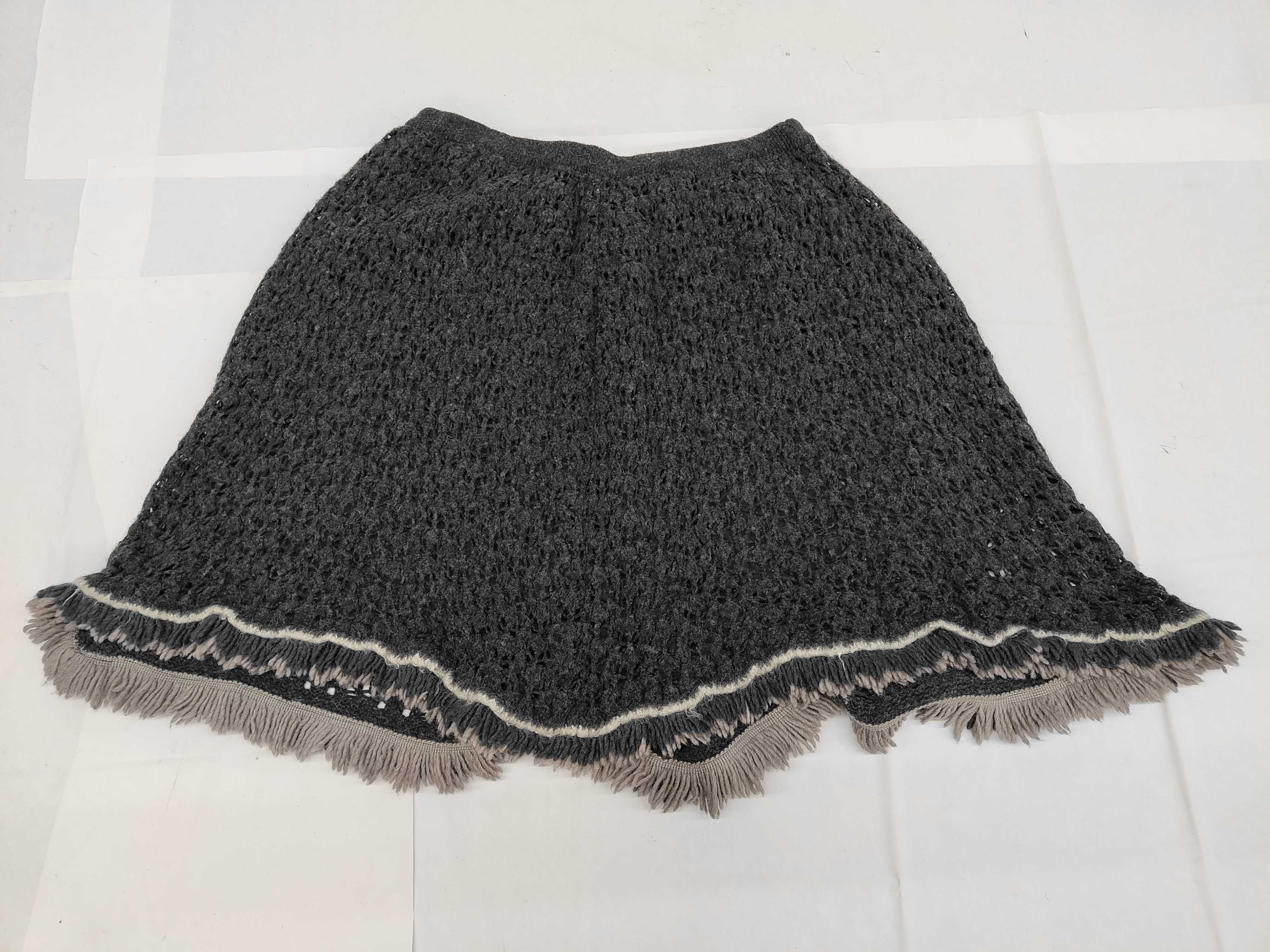 Chanel 00a Knit Skirt Fringe P15885 Dark Gray 40 — view 4