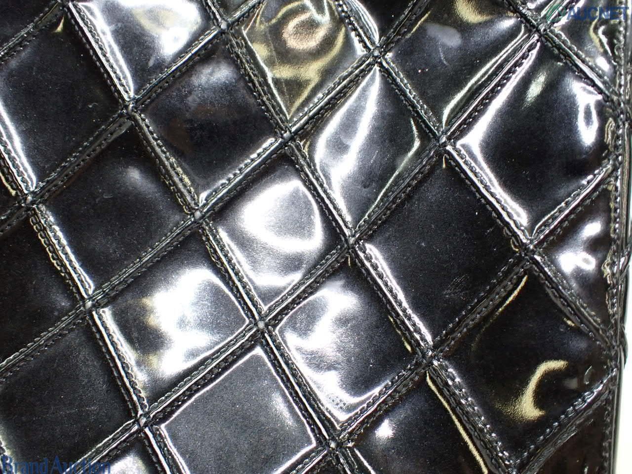 Vintage Patent Leather Structured Shoulder Bag — view 12