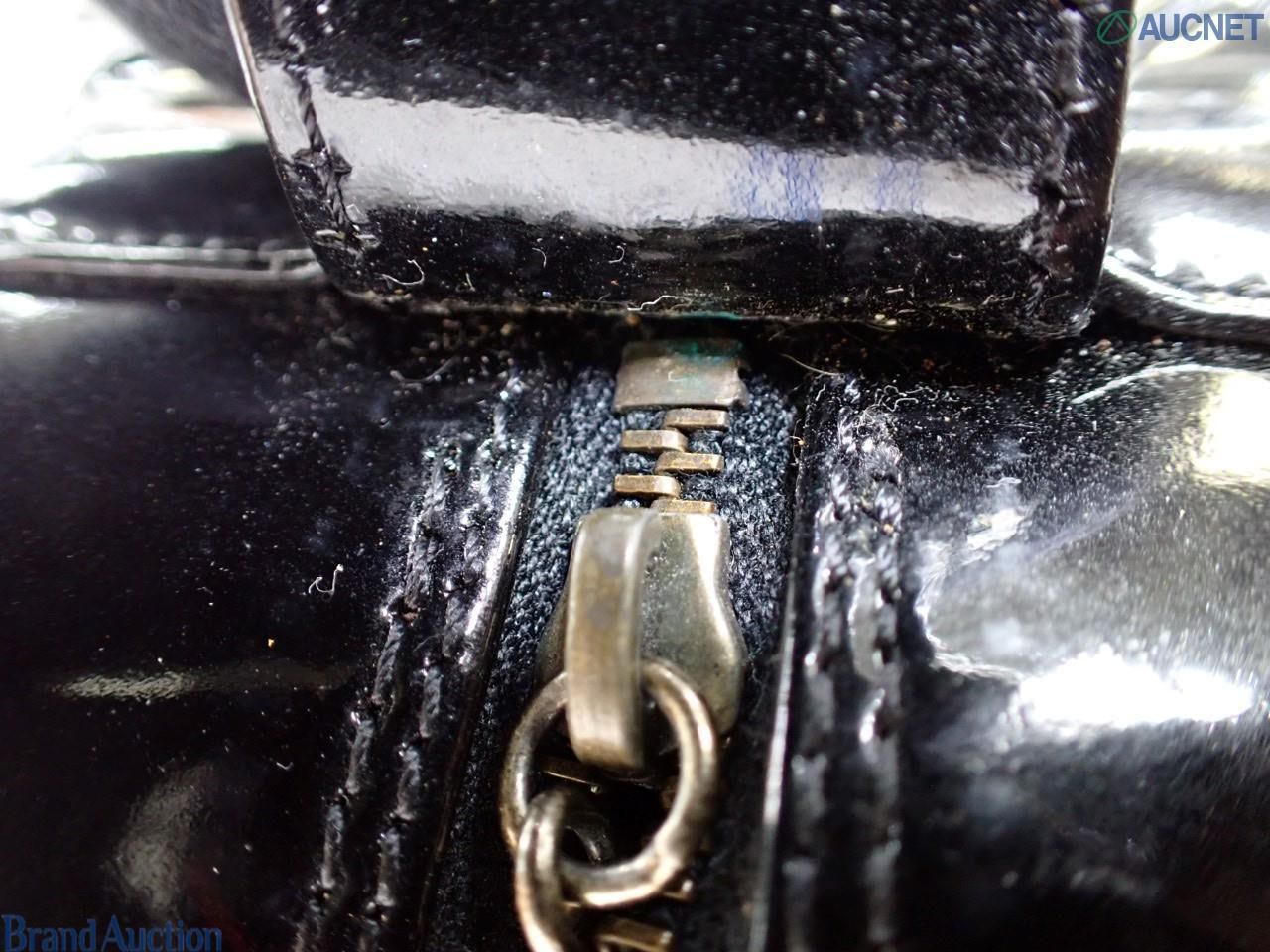 Vintage Patent Leather Structured Shoulder Bag — view 18