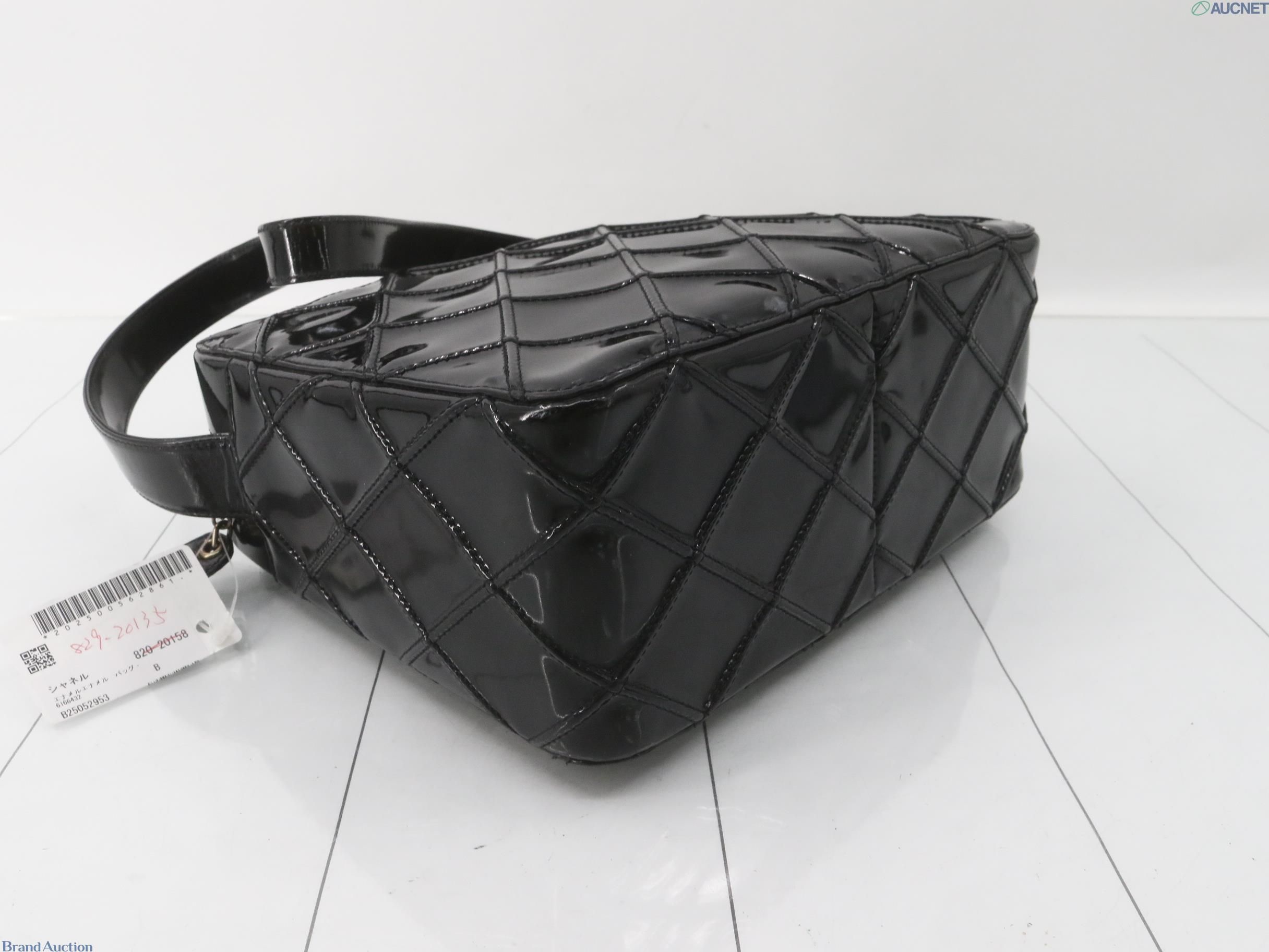 Vintage Patent Leather Structured Shoulder Bag — view 5