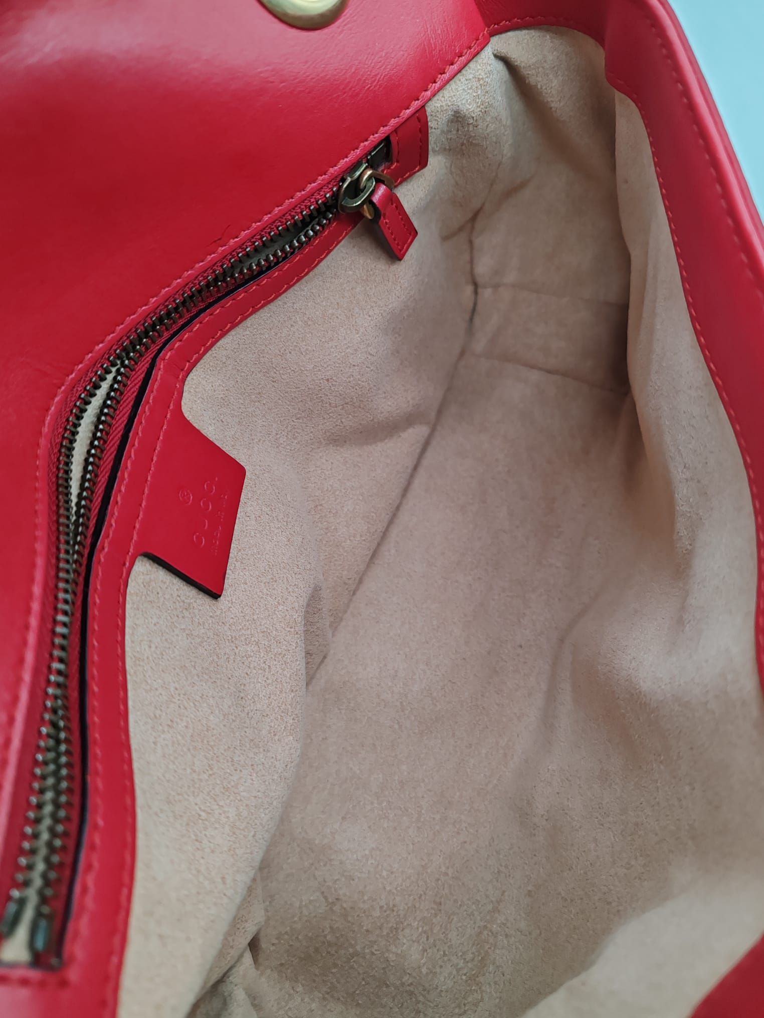 GG Marmont Flap Bag Small, Matelasse Chevron — view 3