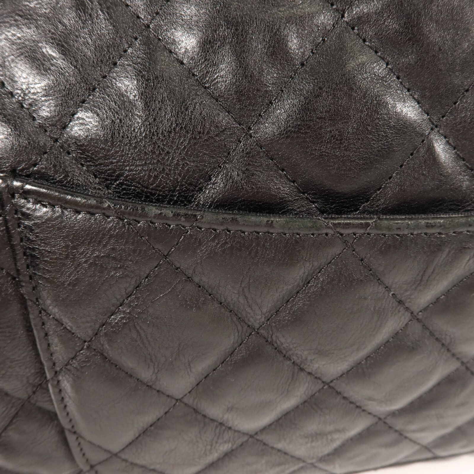 So Black Crumpled Calfskin Quilted Medium Cosmetic Case/Pouch — view 16