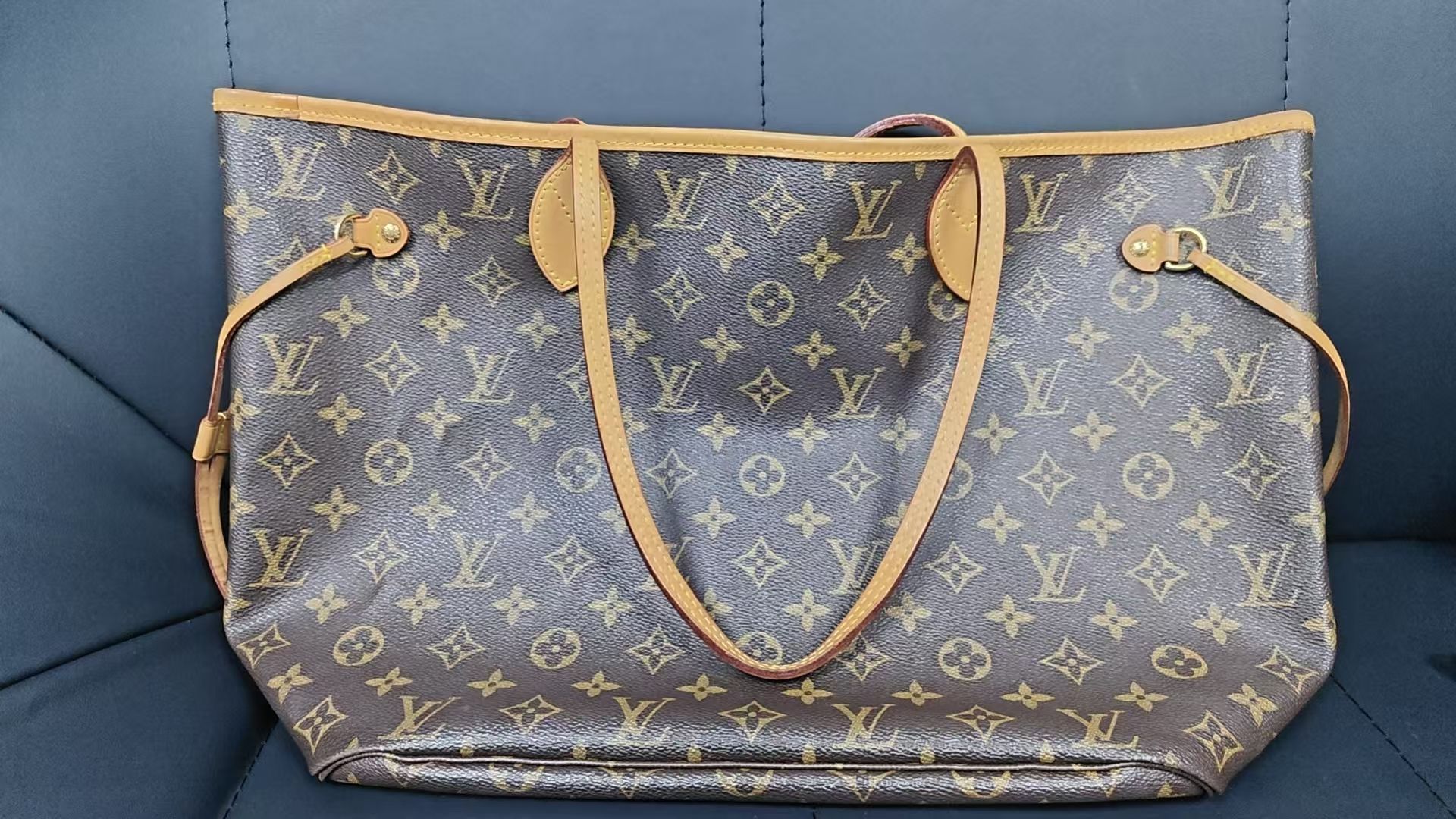 Neverfull MM, Monogram — view 5