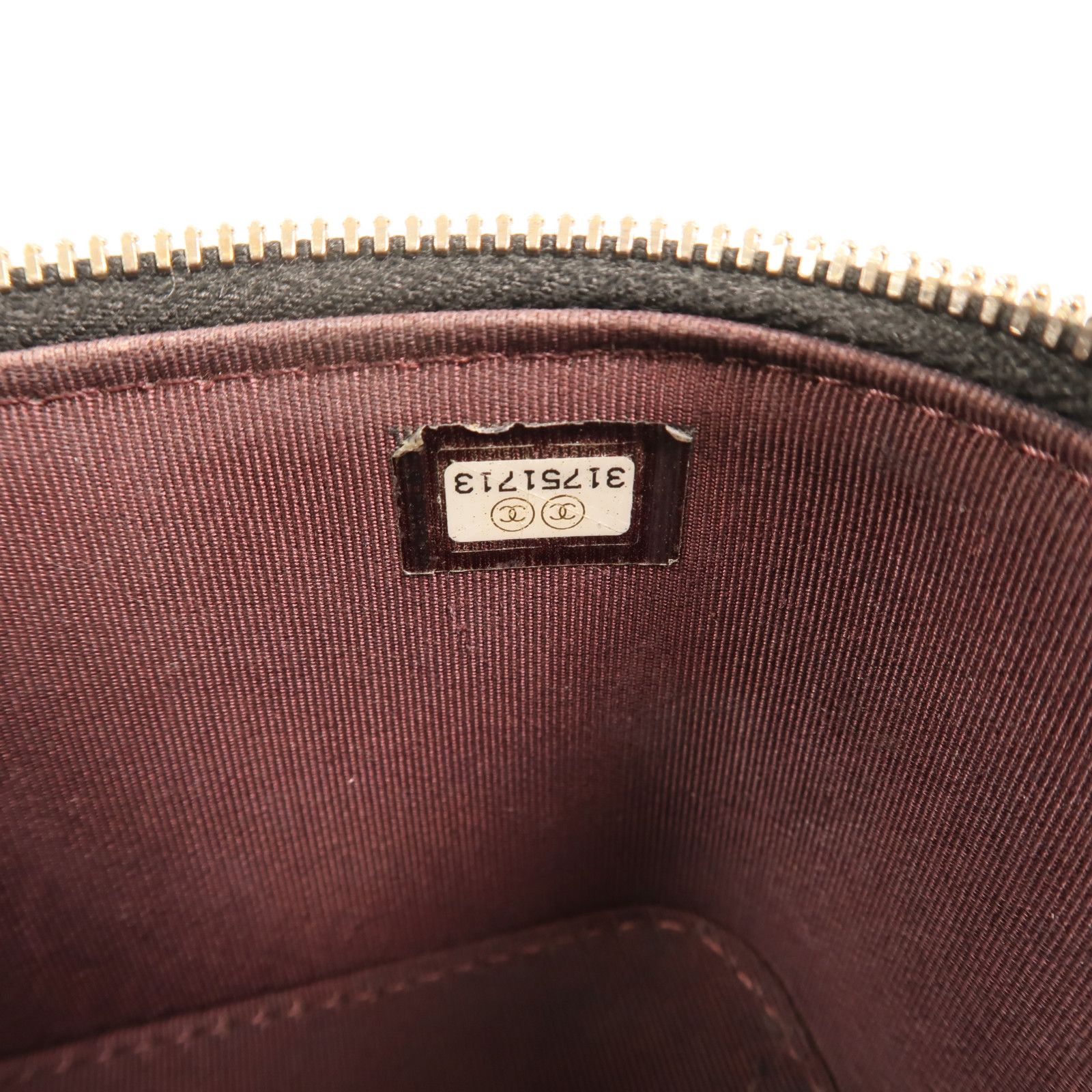 Black Caviar Vanity Case with Chain — view 7