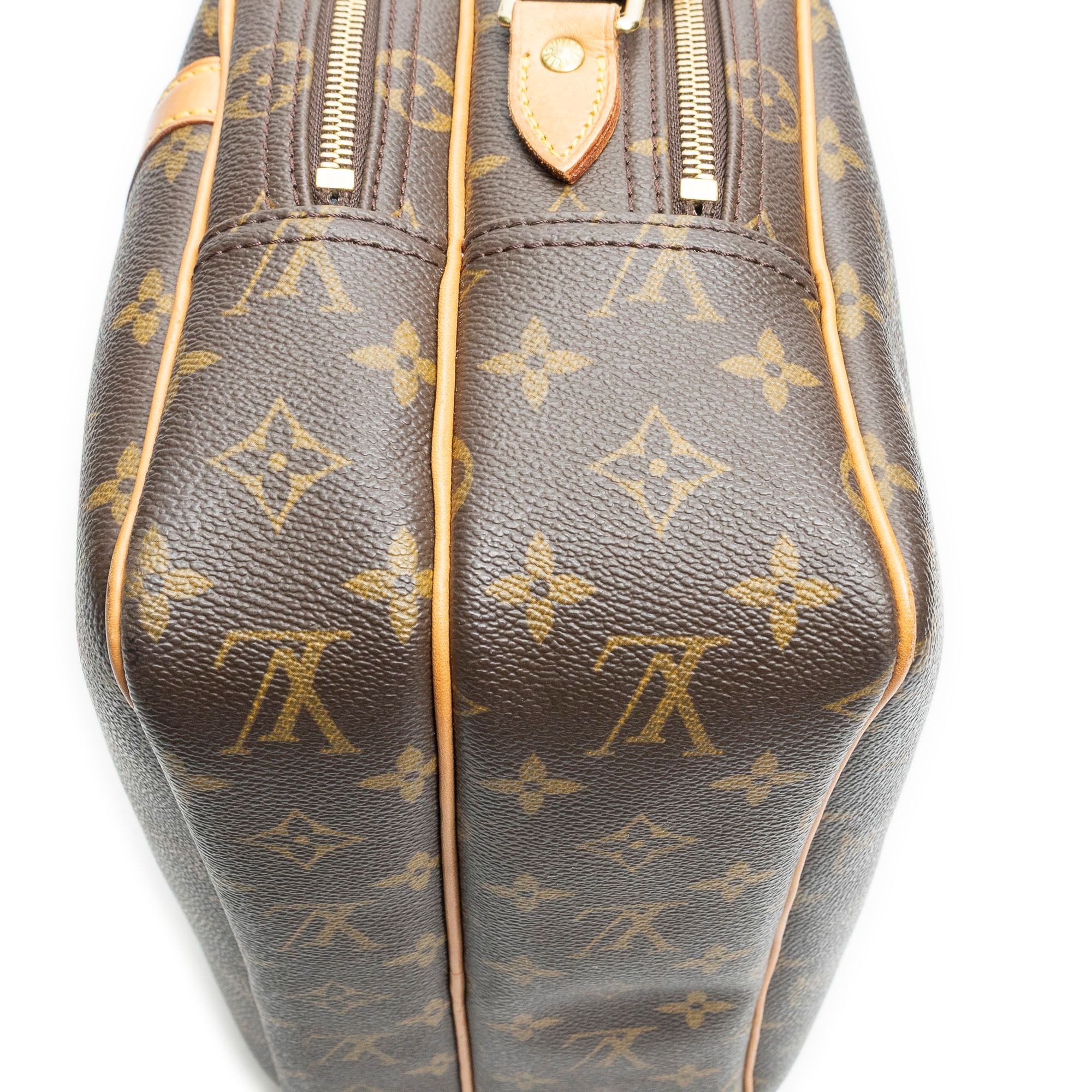 Reporter PM, Monogram — view 7