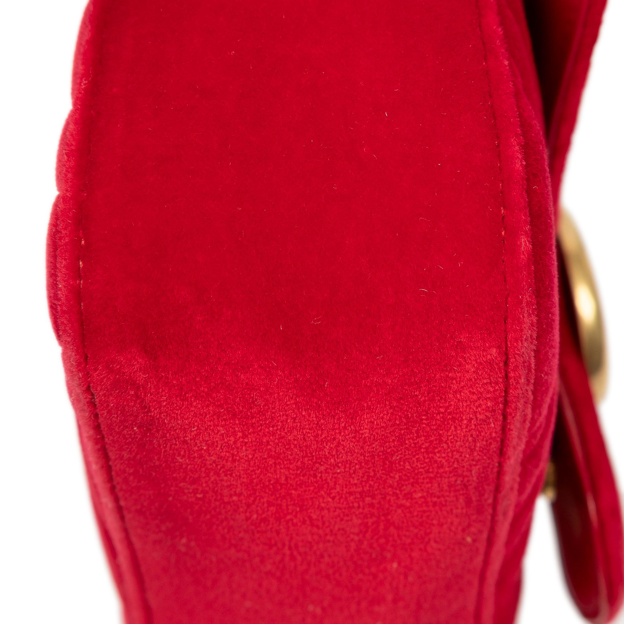 Mini GG Marmont Chain Crossbody Red Quilted Velvet Canvas Gold — view 8