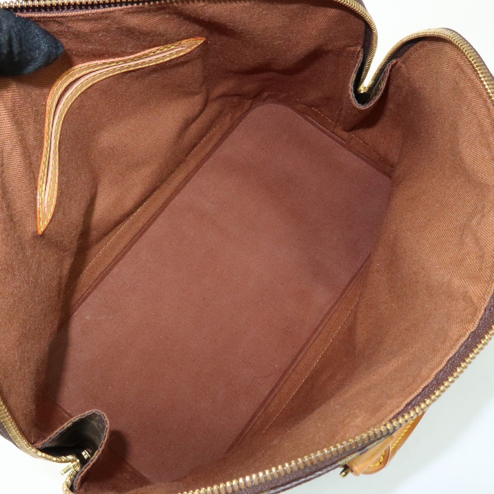 Alma PM, Monogram — view 19