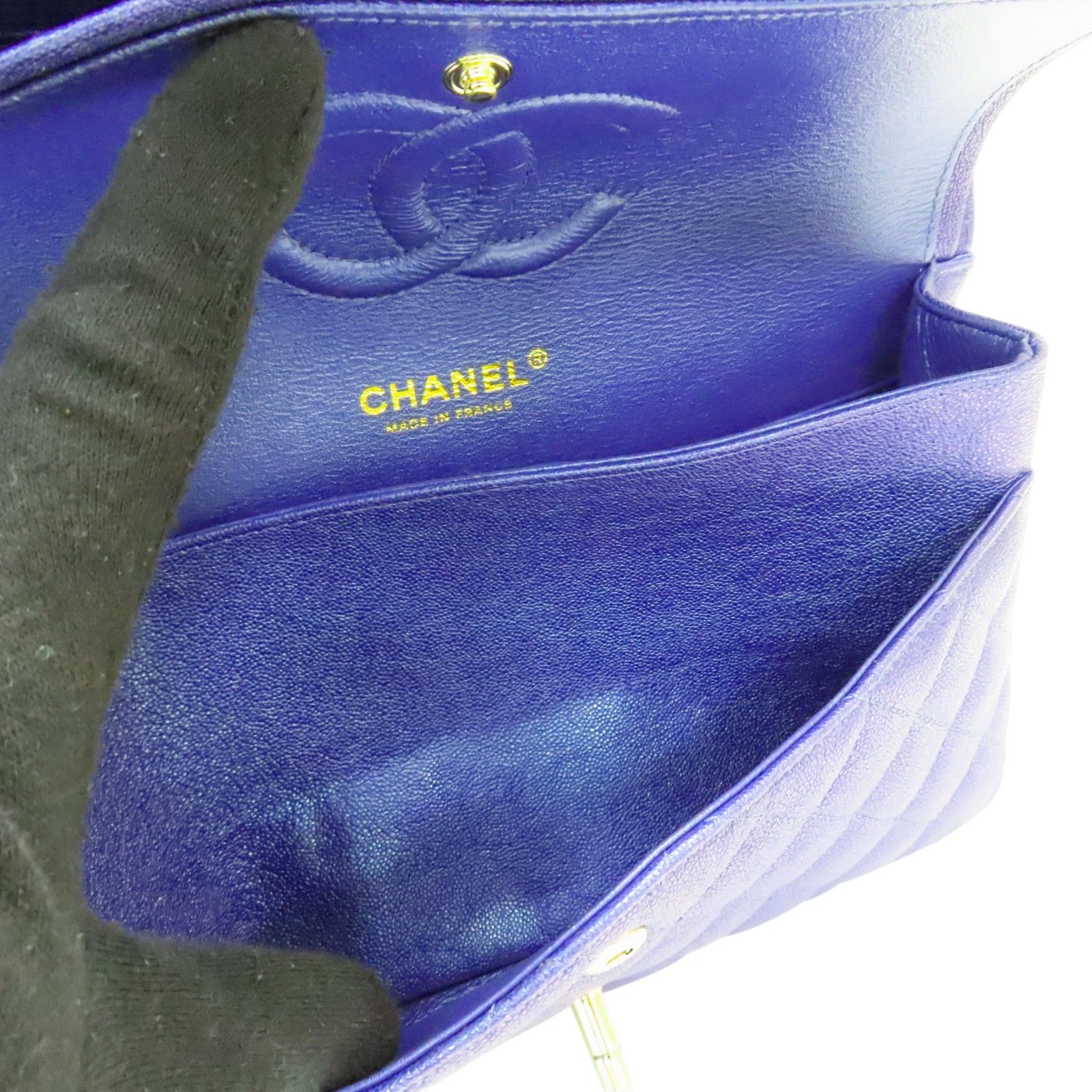 Classic Flap Shoulder Handbag Blue Iridescent Grained Calfskin — view 4