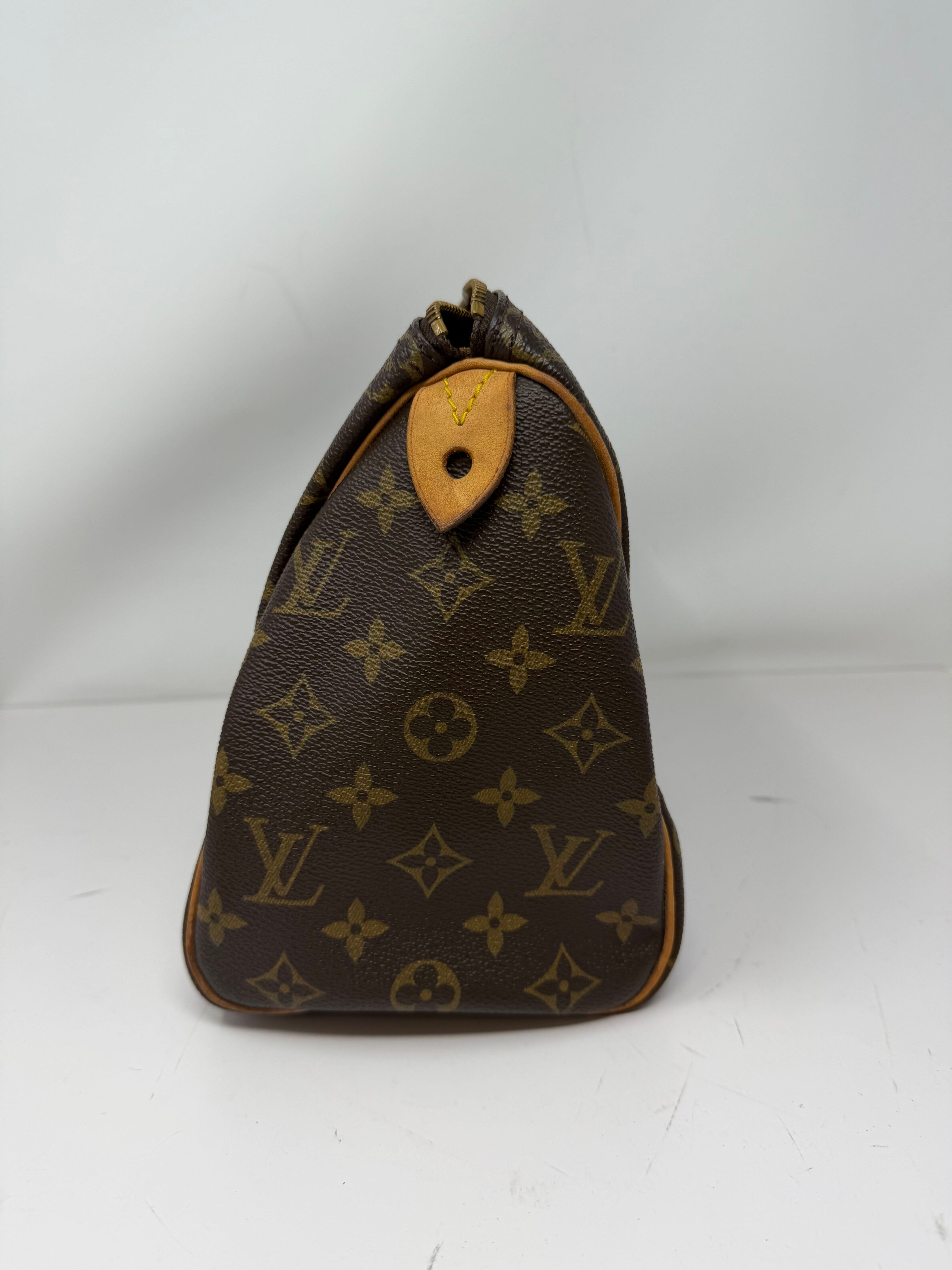 Speedy 25, Monogram — view 2