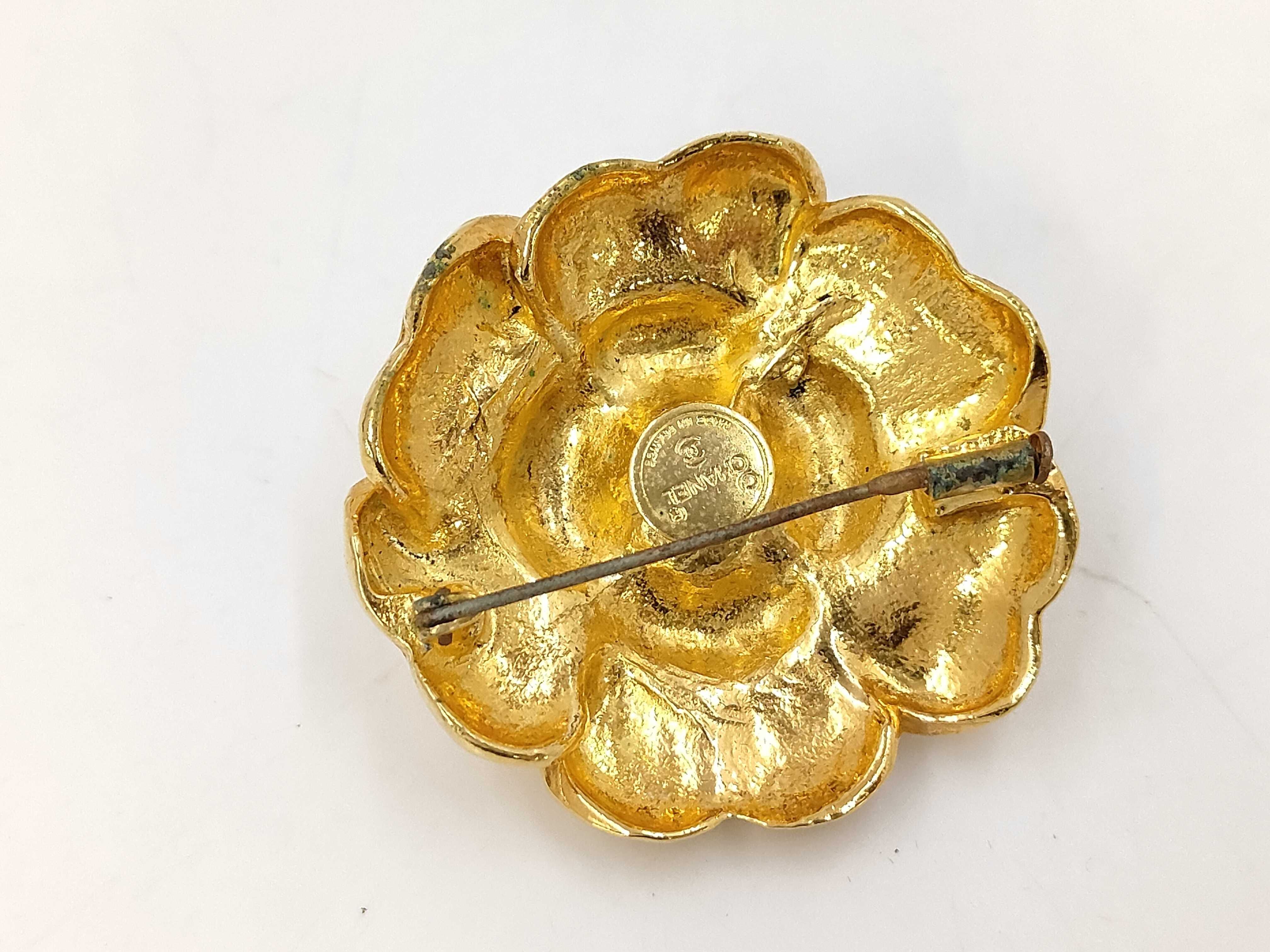 Camellia Gold Brooch — view 2