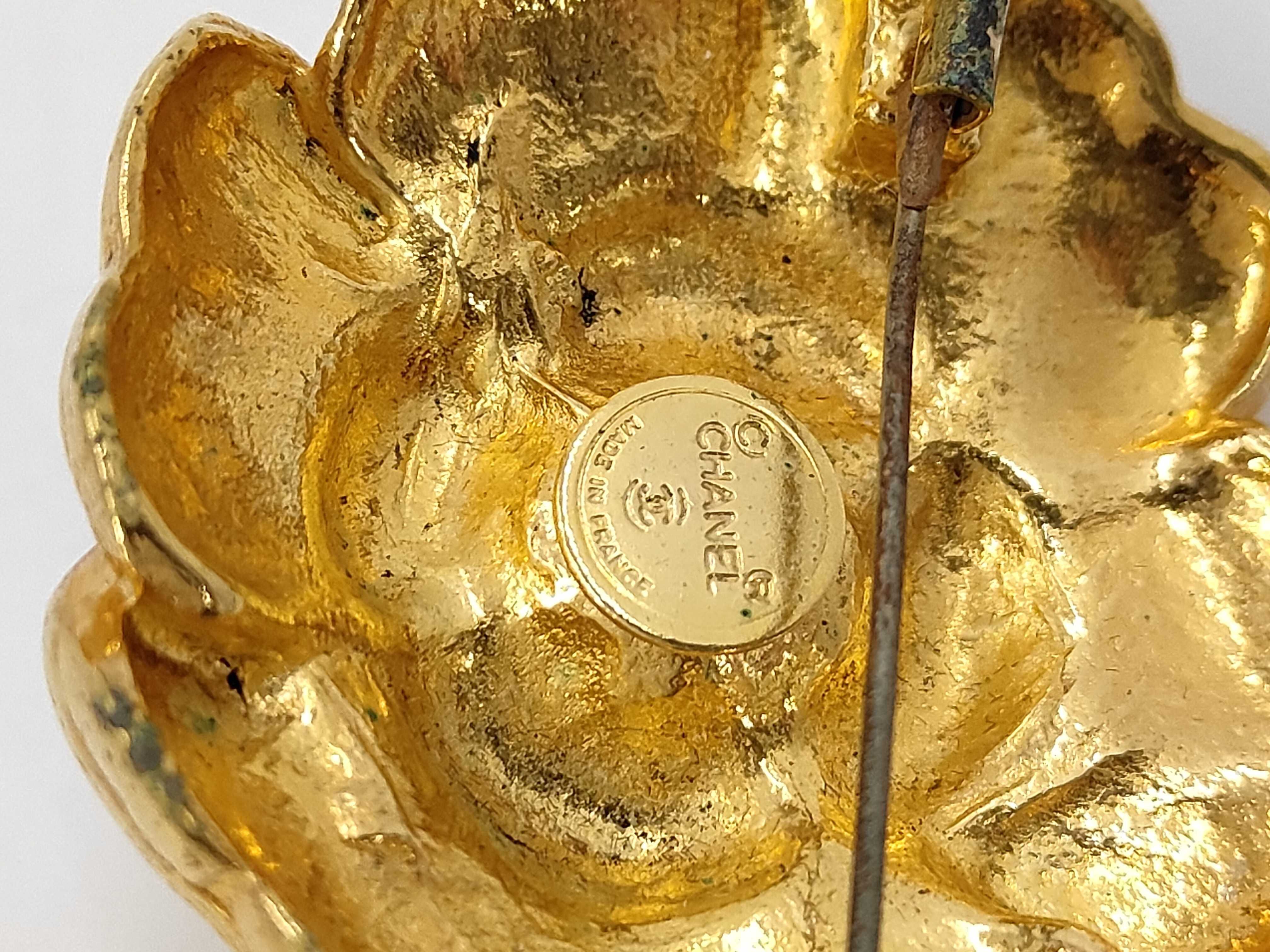Camellia Gold Brooch — view 4