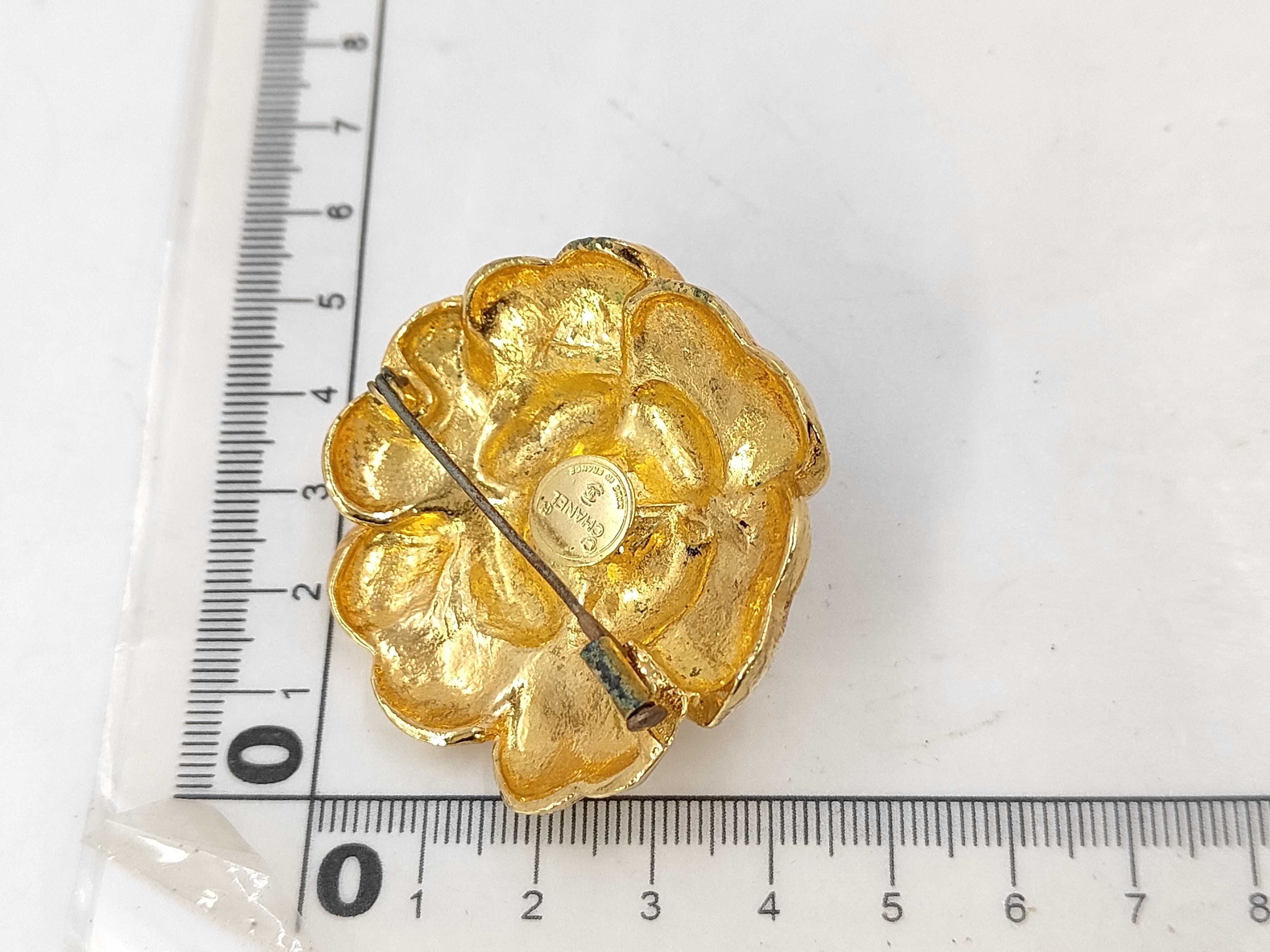 Camellia Gold Brooch — view 5