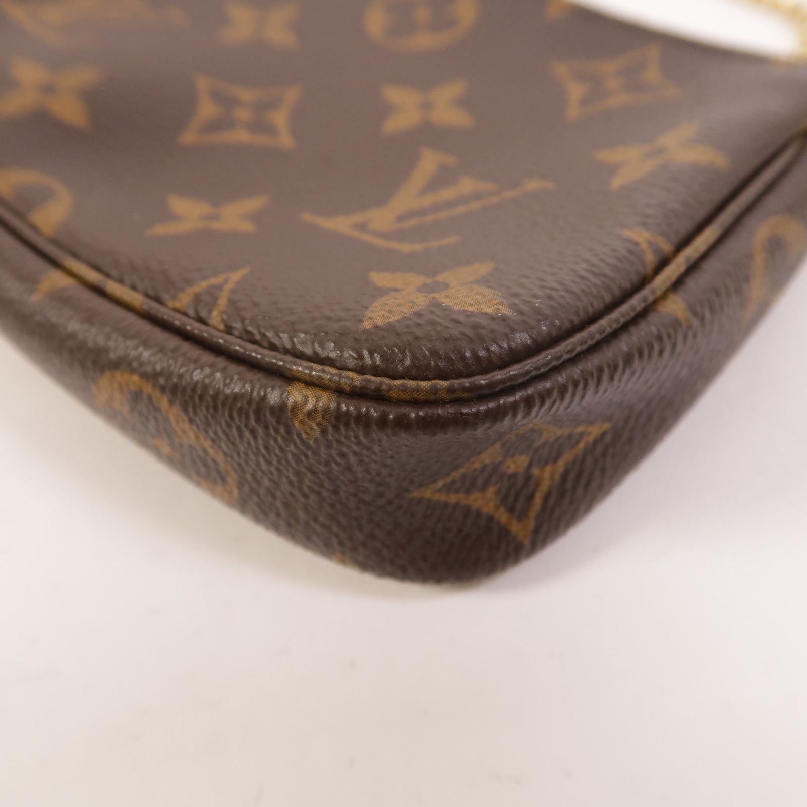 Mini Pochette Accessoires, Monogram — view 11