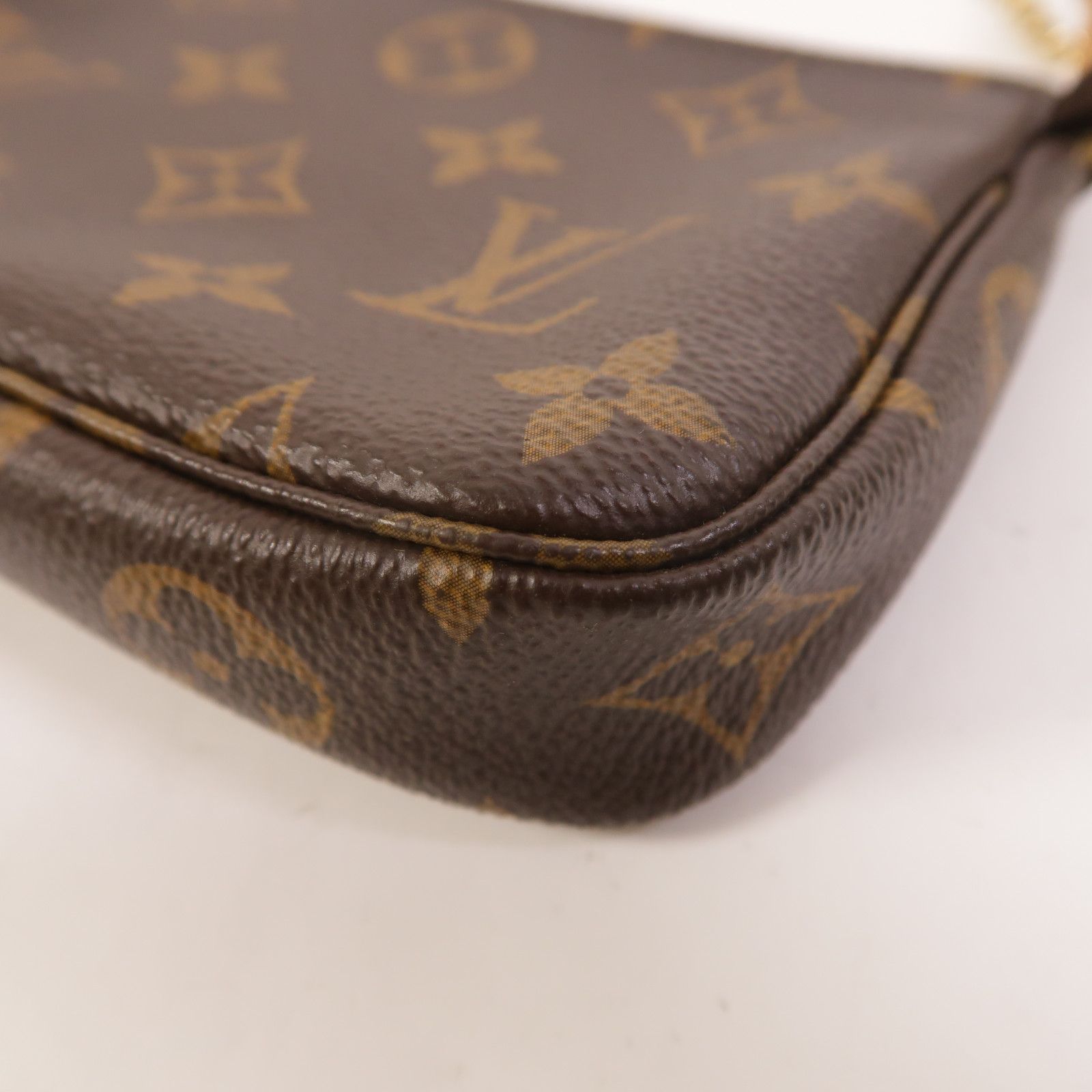 Mini Pochette Accessoires, Monogram — view 9