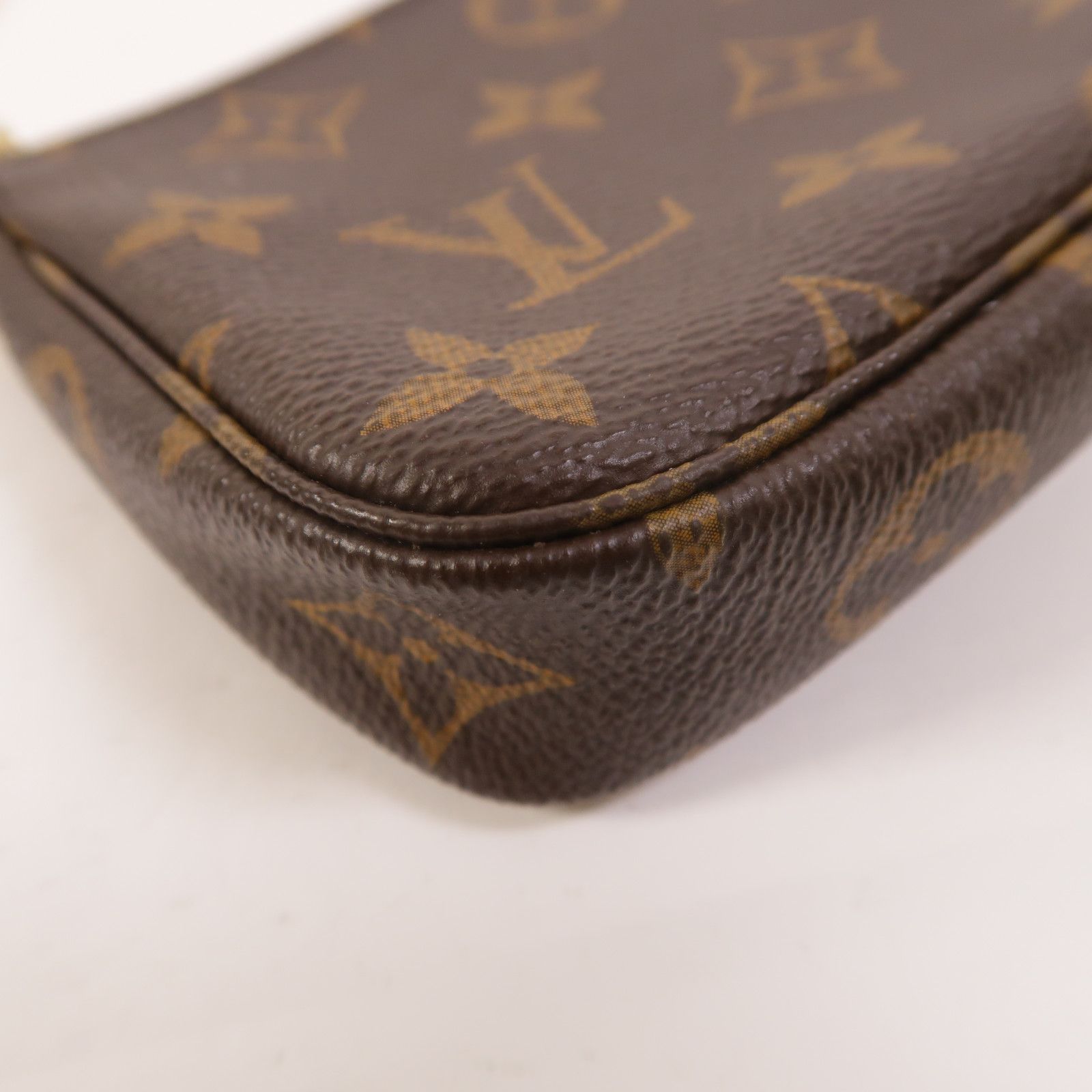 Mini Pochette Accessoires, Monogram — view 10