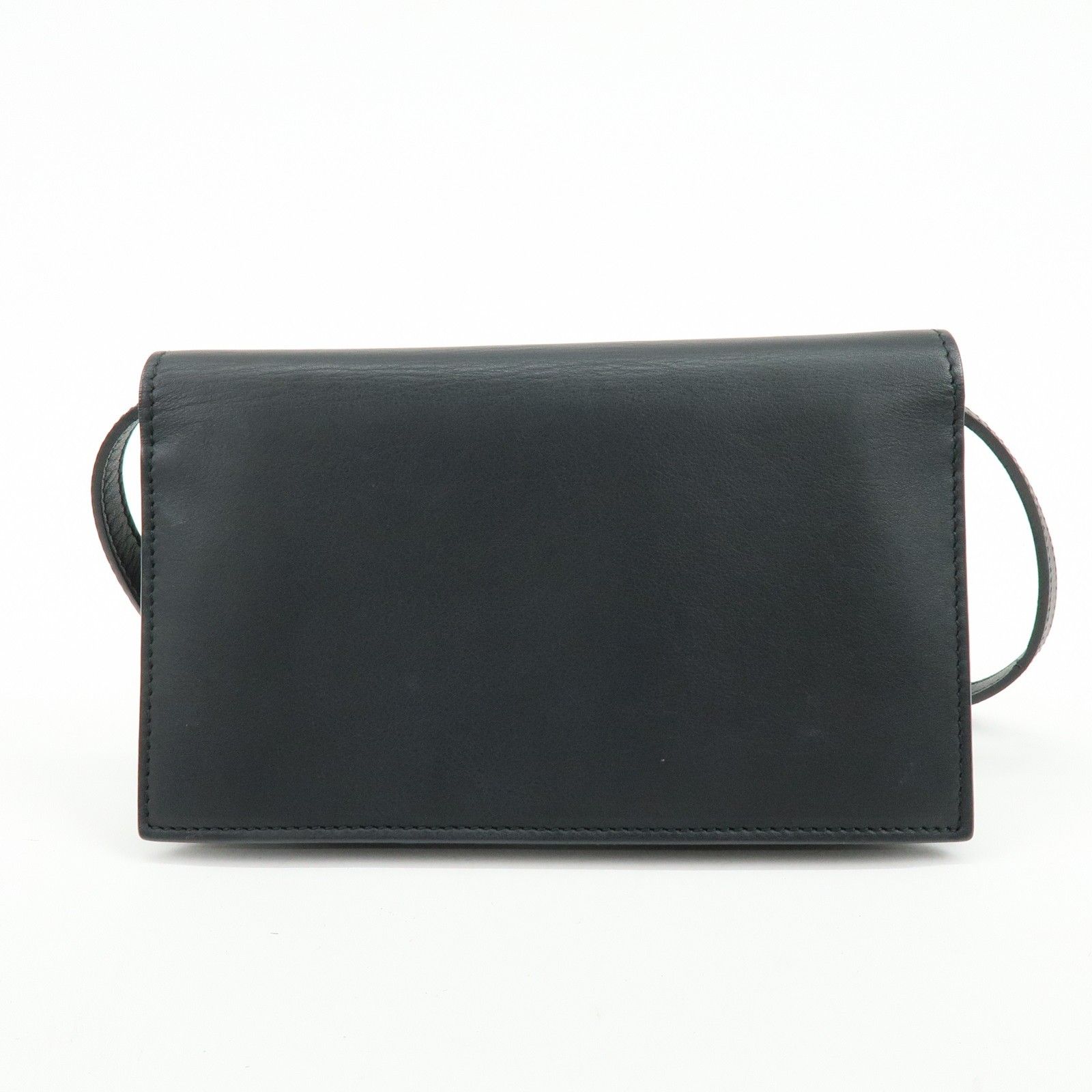Interlocking G Leather Shoulder Bag Crossbody Bag Black 369664 — view 2