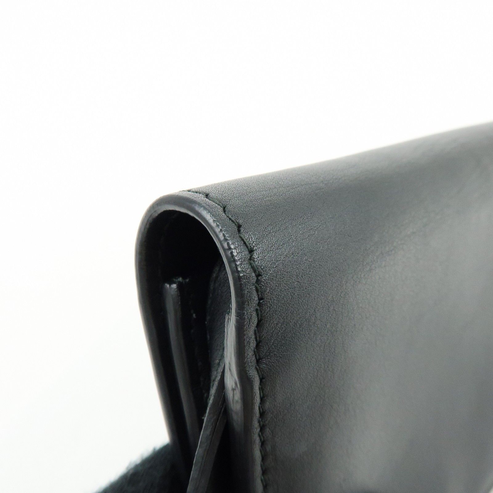 Interlocking G Leather Shoulder Bag Crossbody Bag Black 369664 — view 14