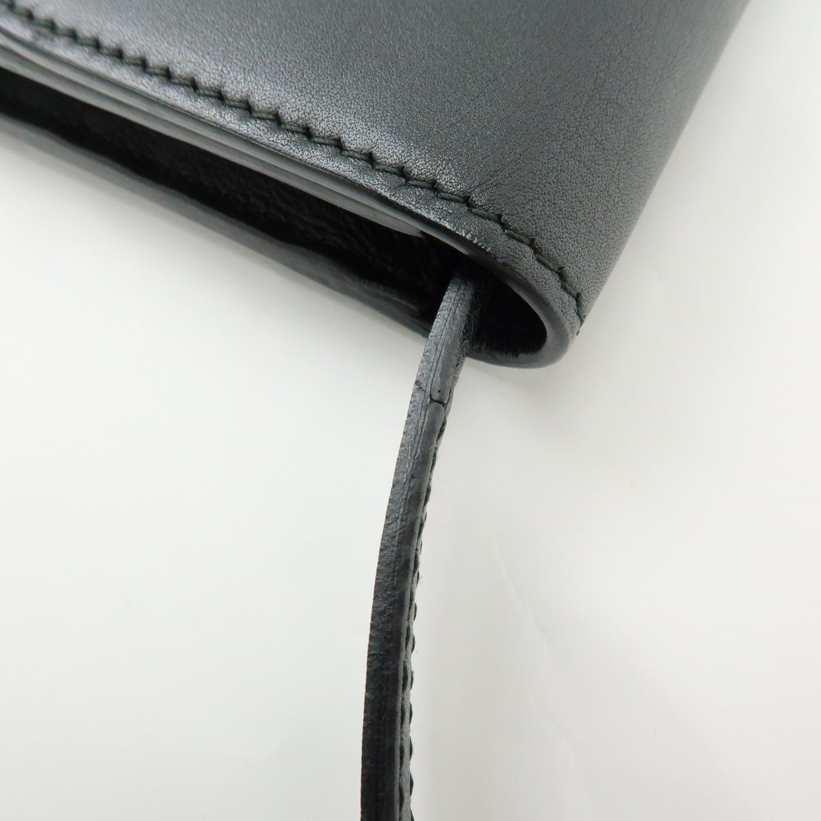 Interlocking G Leather Shoulder Bag Crossbody Bag Black 369664 — view 8