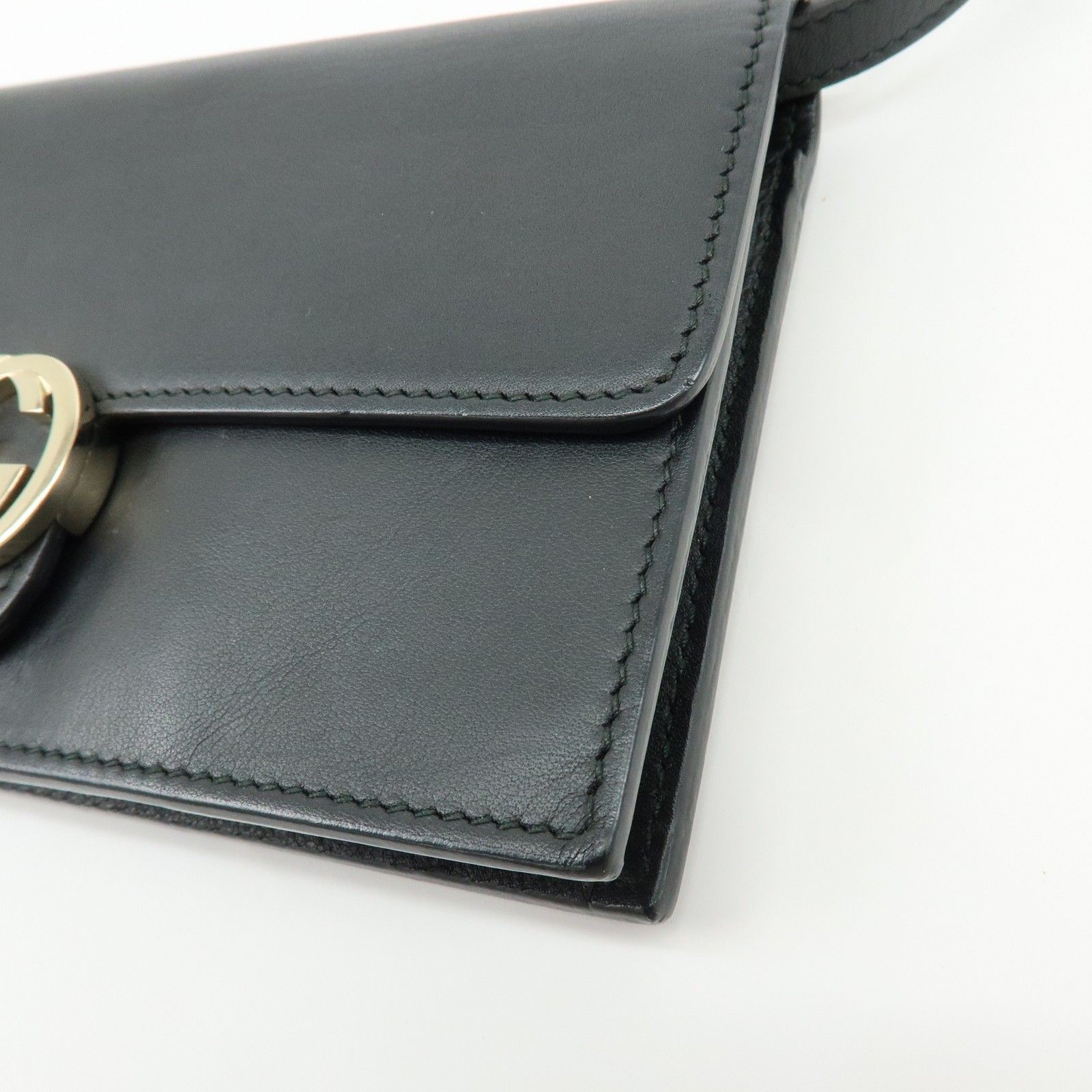 Interlocking G Leather Shoulder Bag Crossbody Bag Black 369664 — view 10