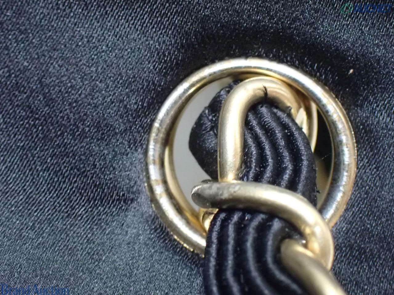 Matelasse Satin chain Turn lock in Black — view 10