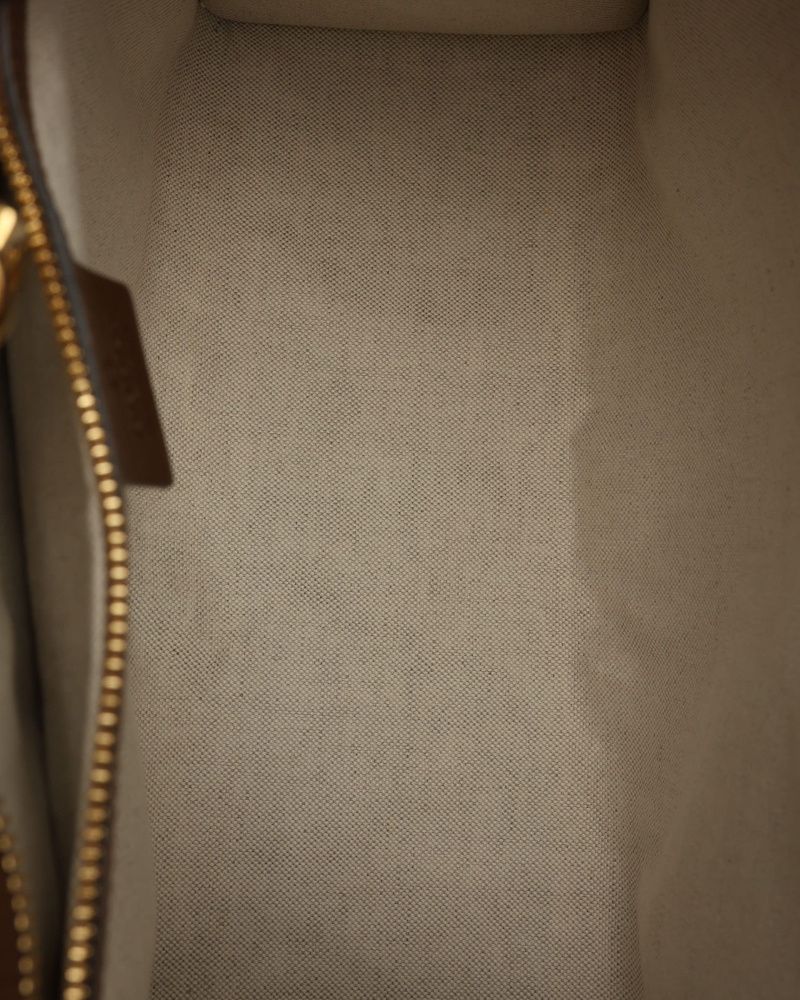GG Supreme Tote Bag — view 8