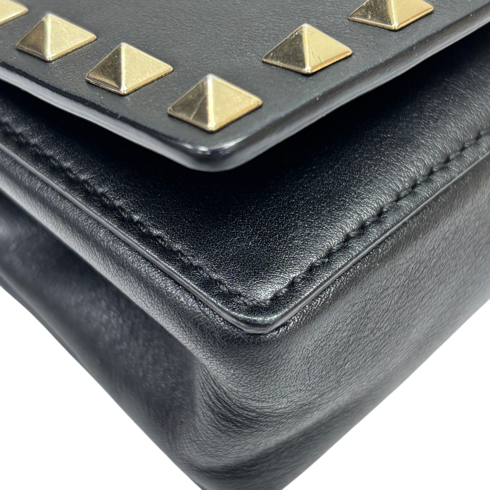 Garavani Rockstud Wallet On Chain (WOC) — view 10