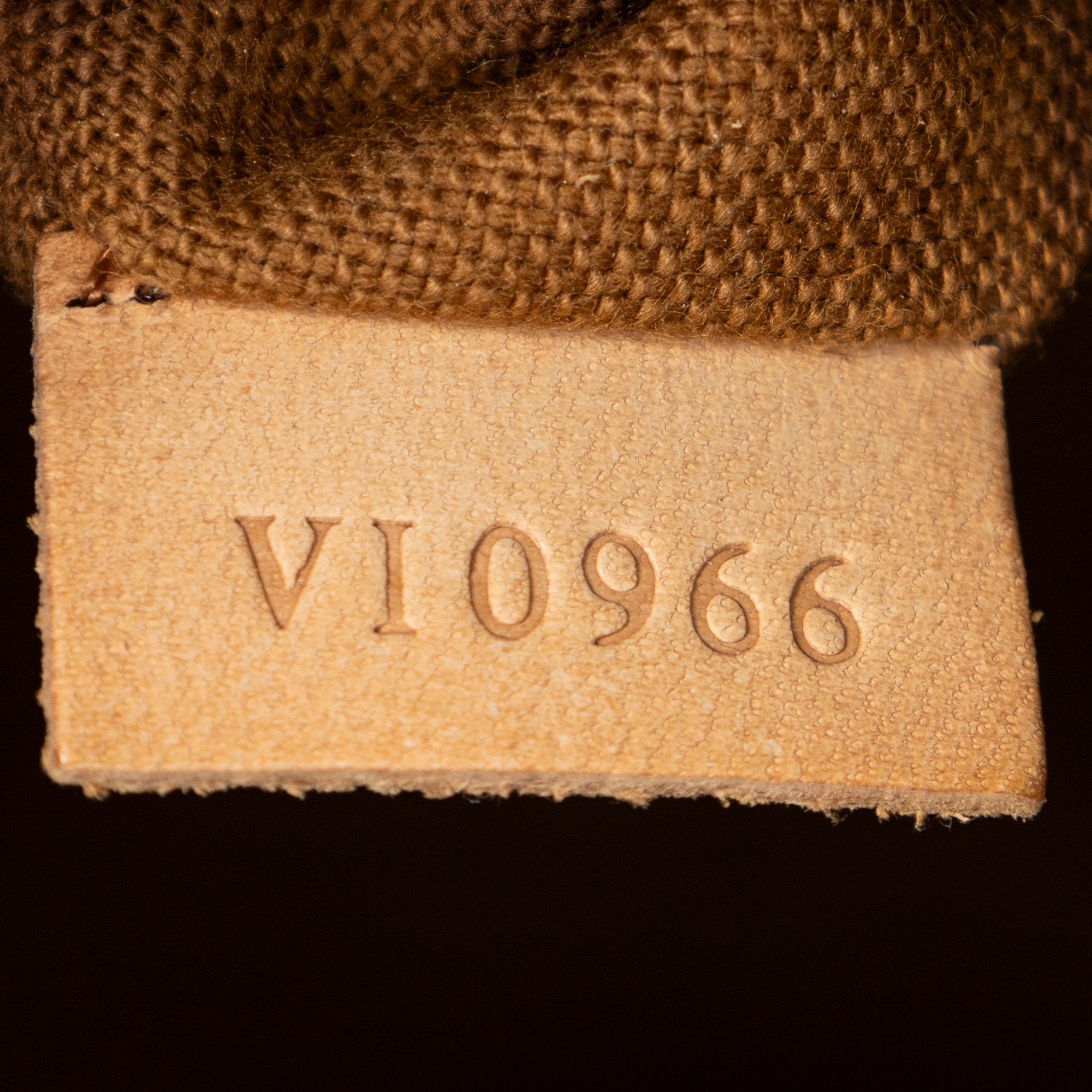 Alma PM, Monogram — view 10