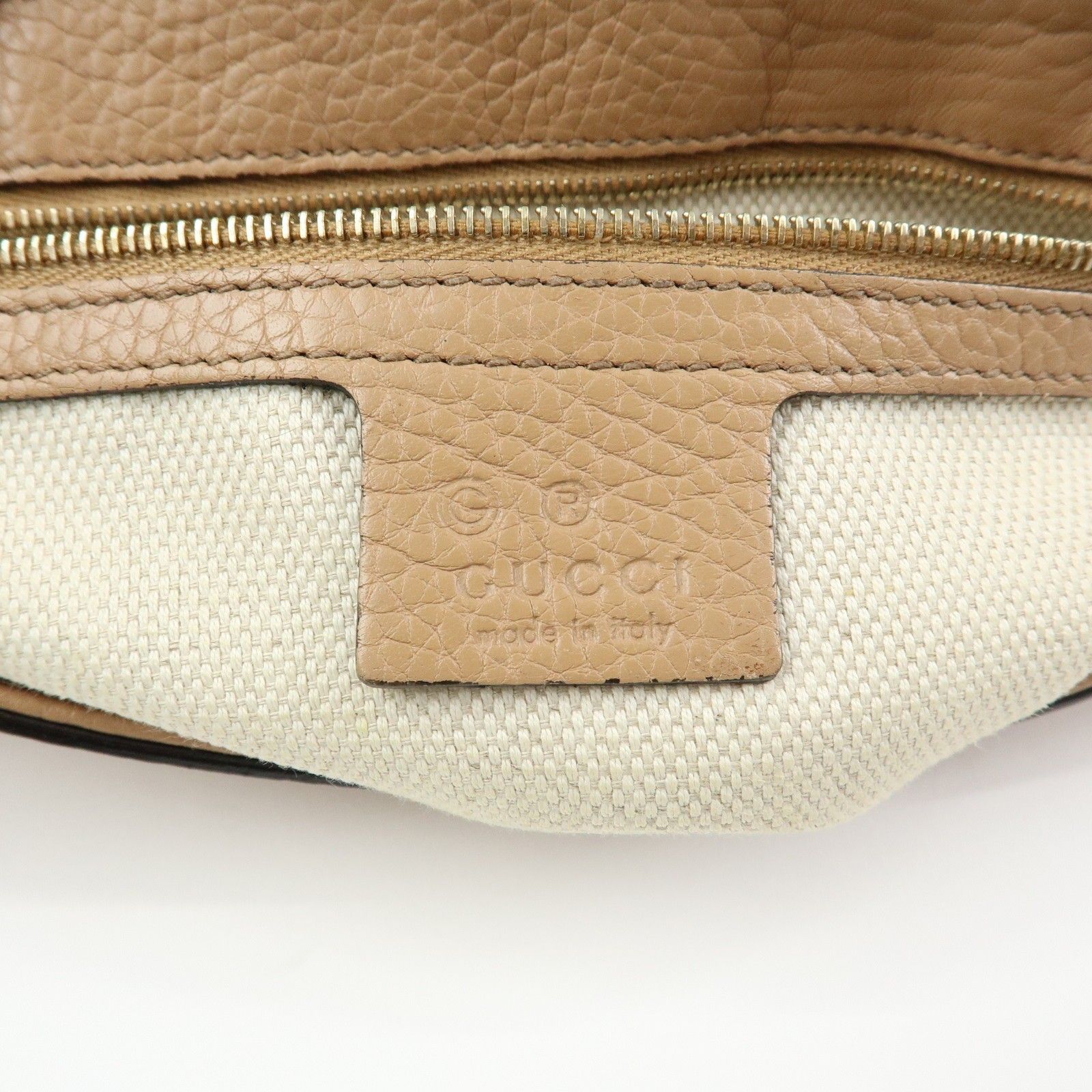 SOHO Leather Chain Shoulder Bag Crossbody Bag Beige 536224 — view 22