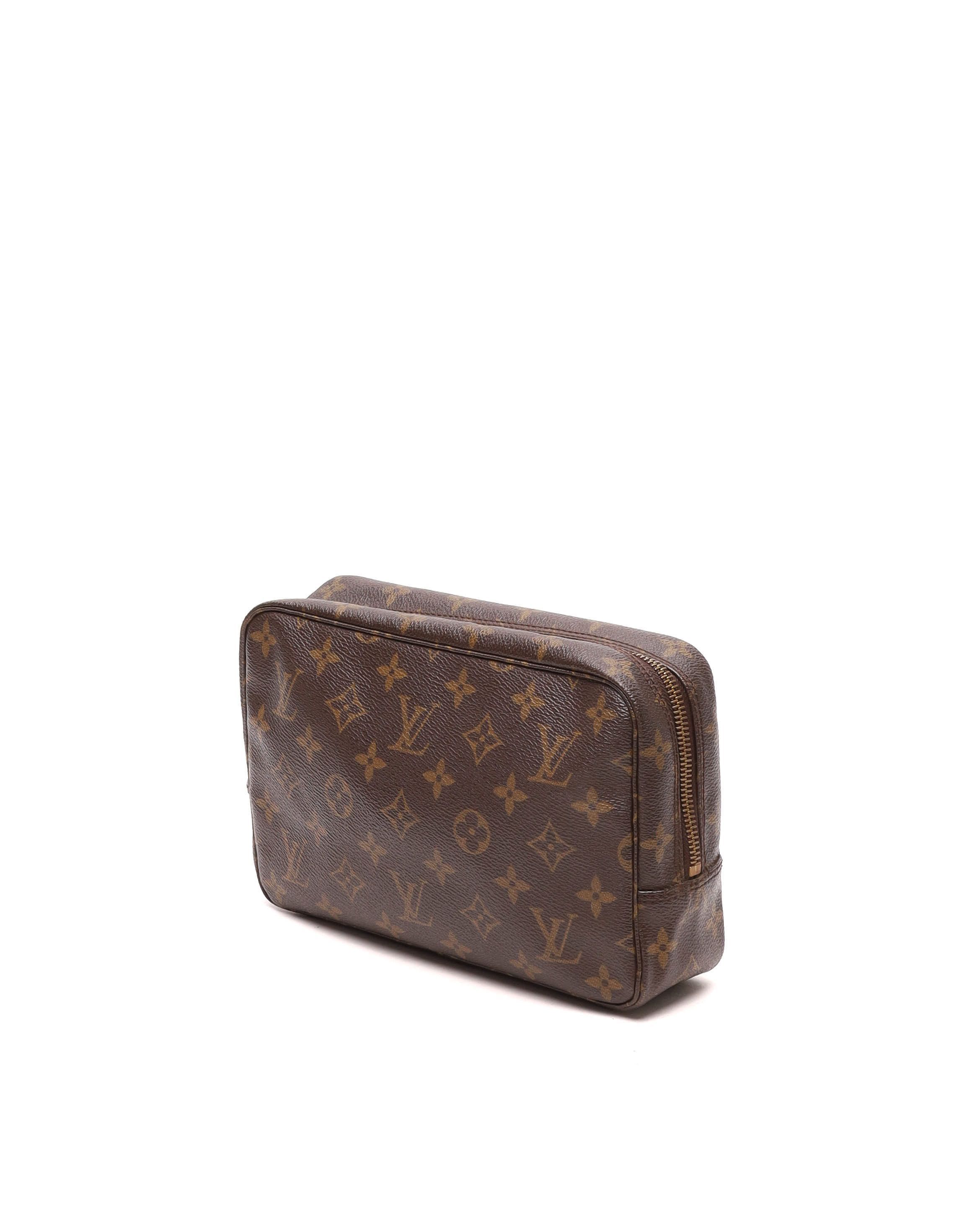 Trousse Toilette 23, Monogram — view 3