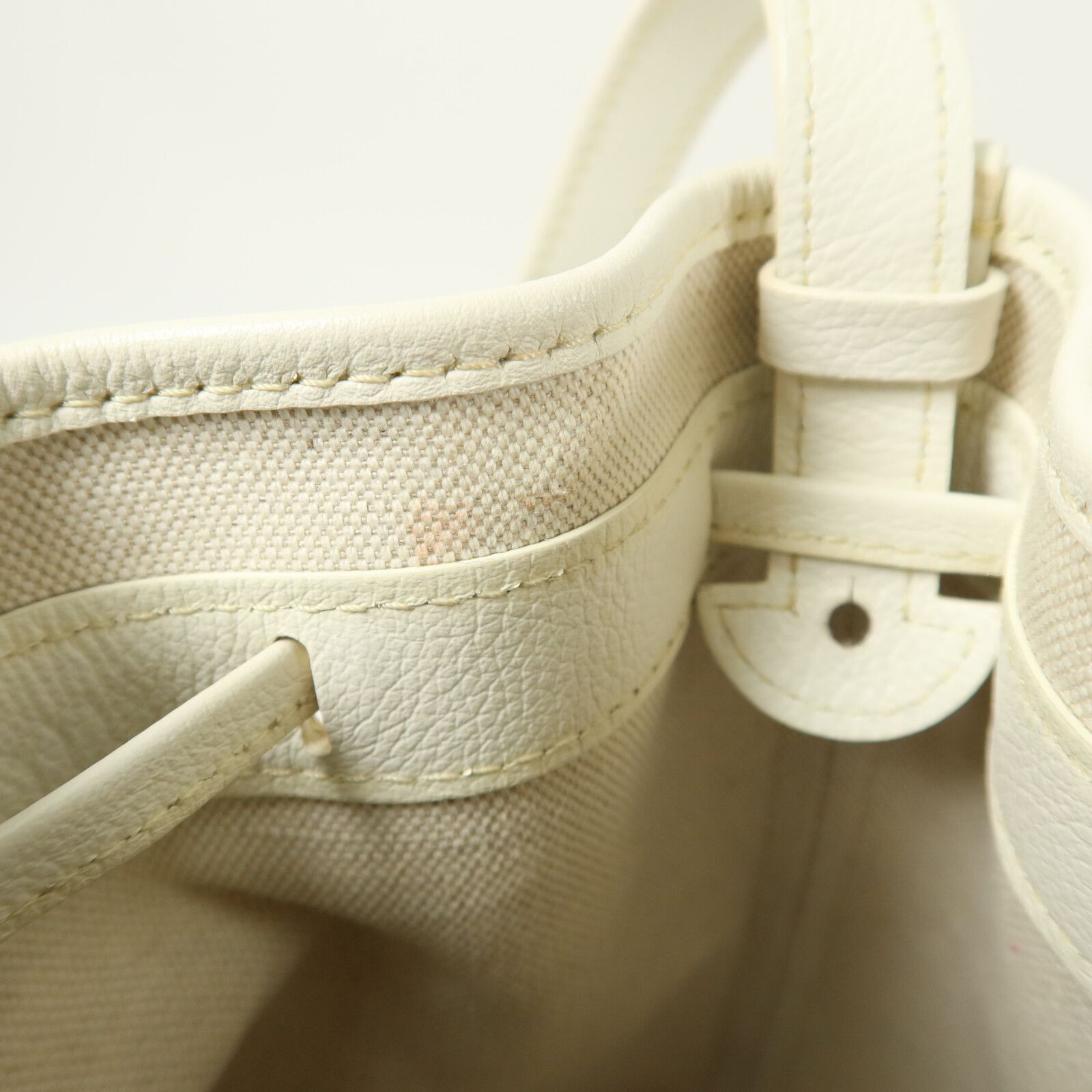 Petit Flot Bucket Shoulder Bag — view 9