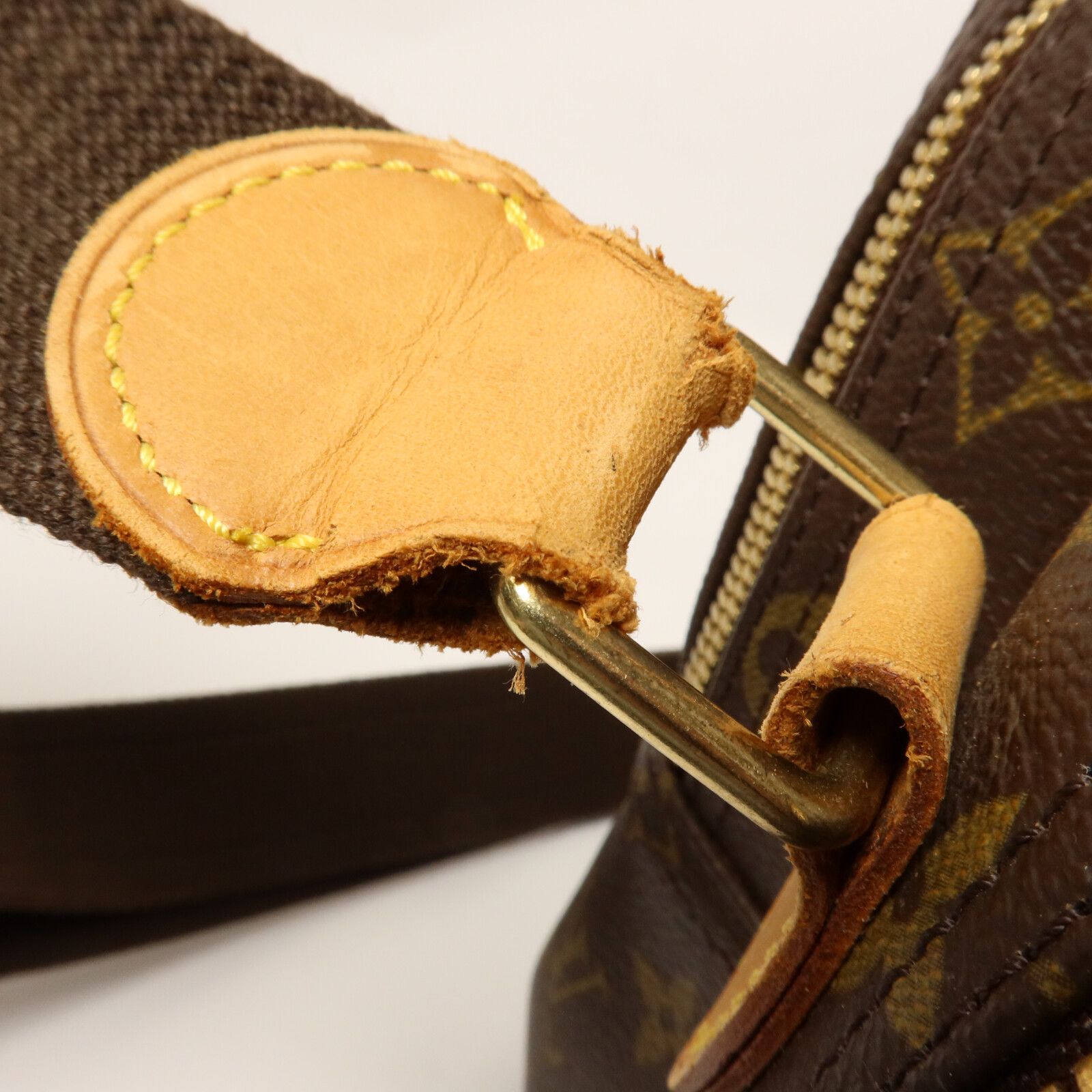 Monogram Reporter Gm Shoulder Bag Brown Shoulder Bag M 45252 — view 16