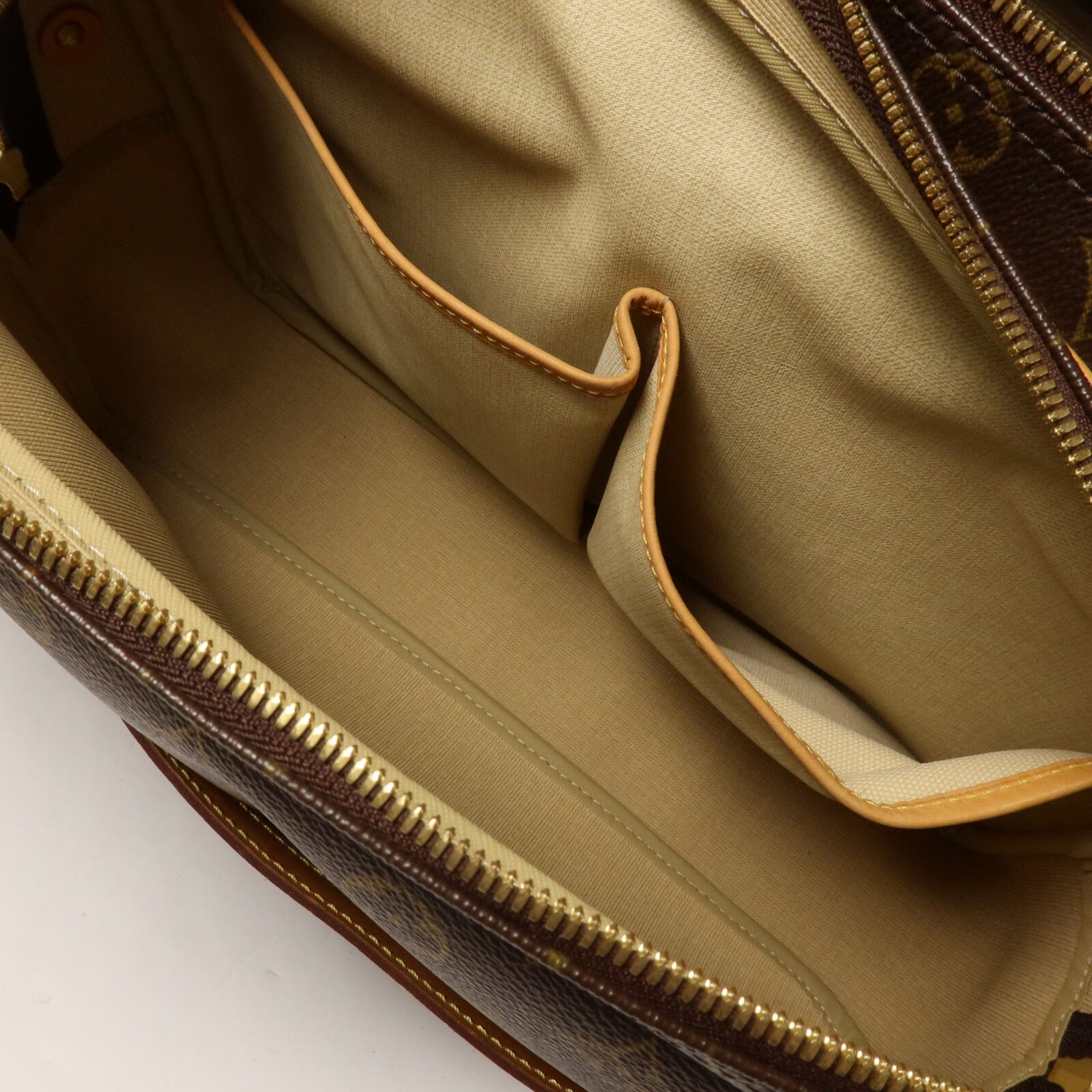 Monogram Reporter Gm Shoulder Bag Brown Shoulder Bag M 45252 — view 5