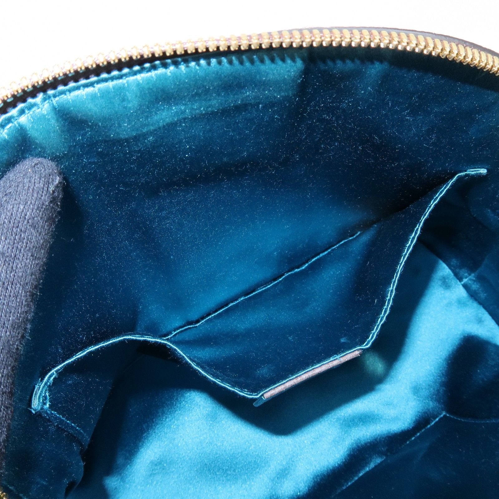 GG Supreme Small Ophidia Dome Shoulder Bag — view 17