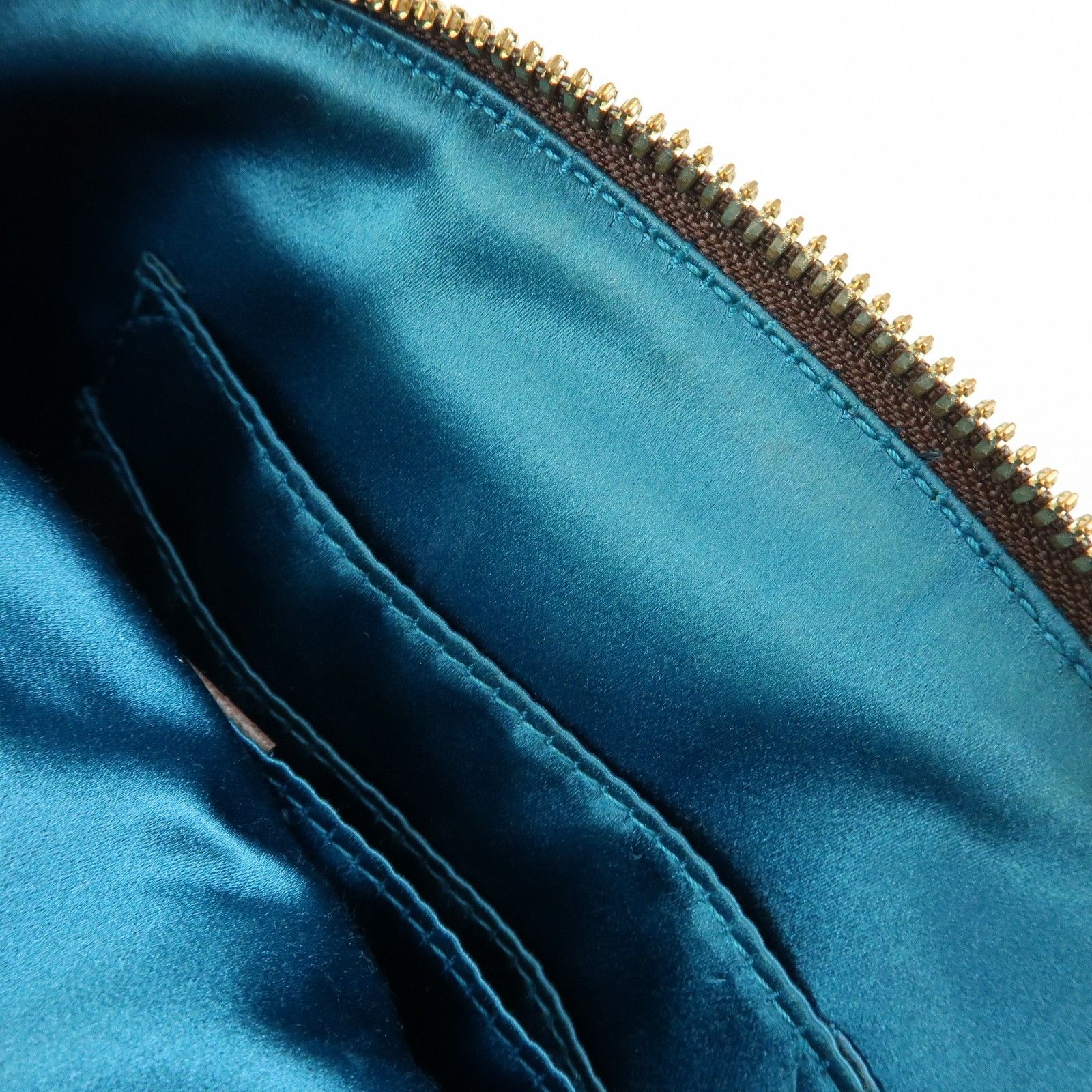 GG Supreme Small Ophidia Dome Shoulder Bag — view 18