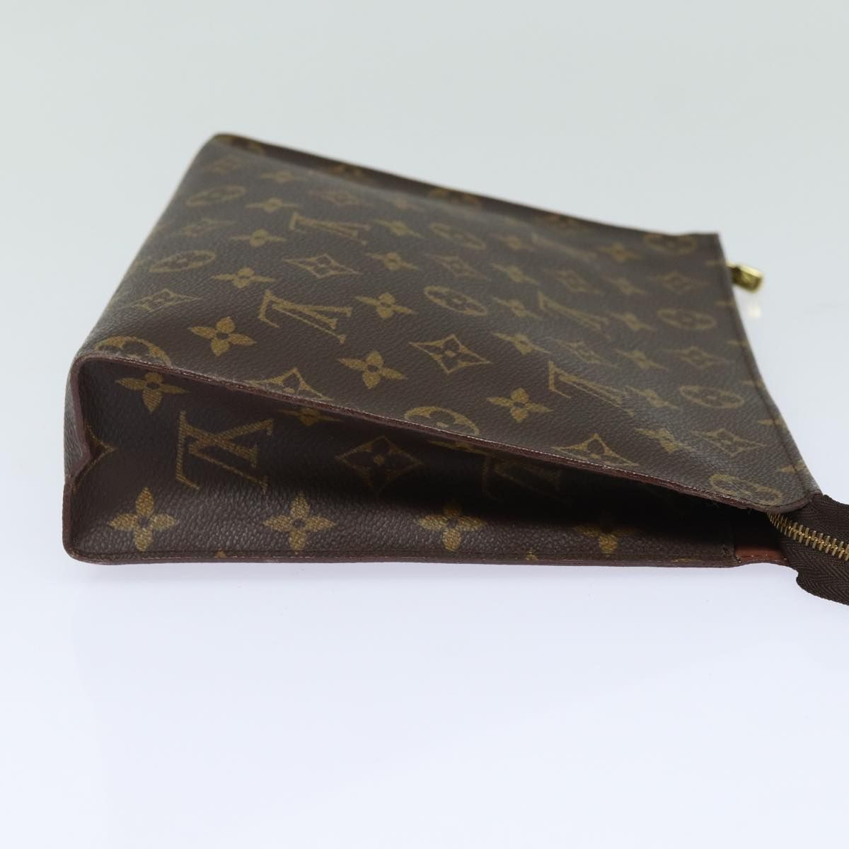 Poche Toilette 26, Monogram — view 4
