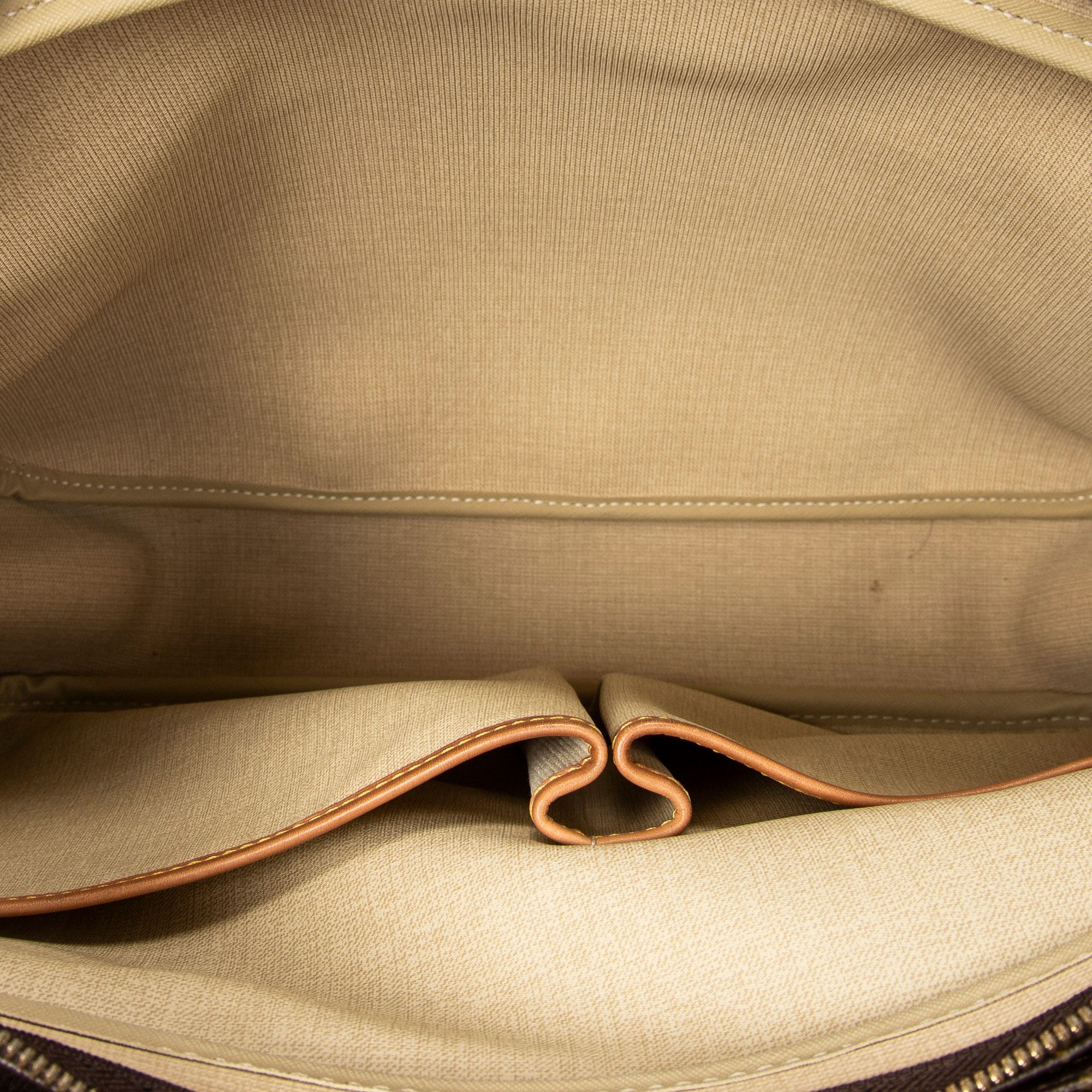 Reporter PM, Monogram — view 10