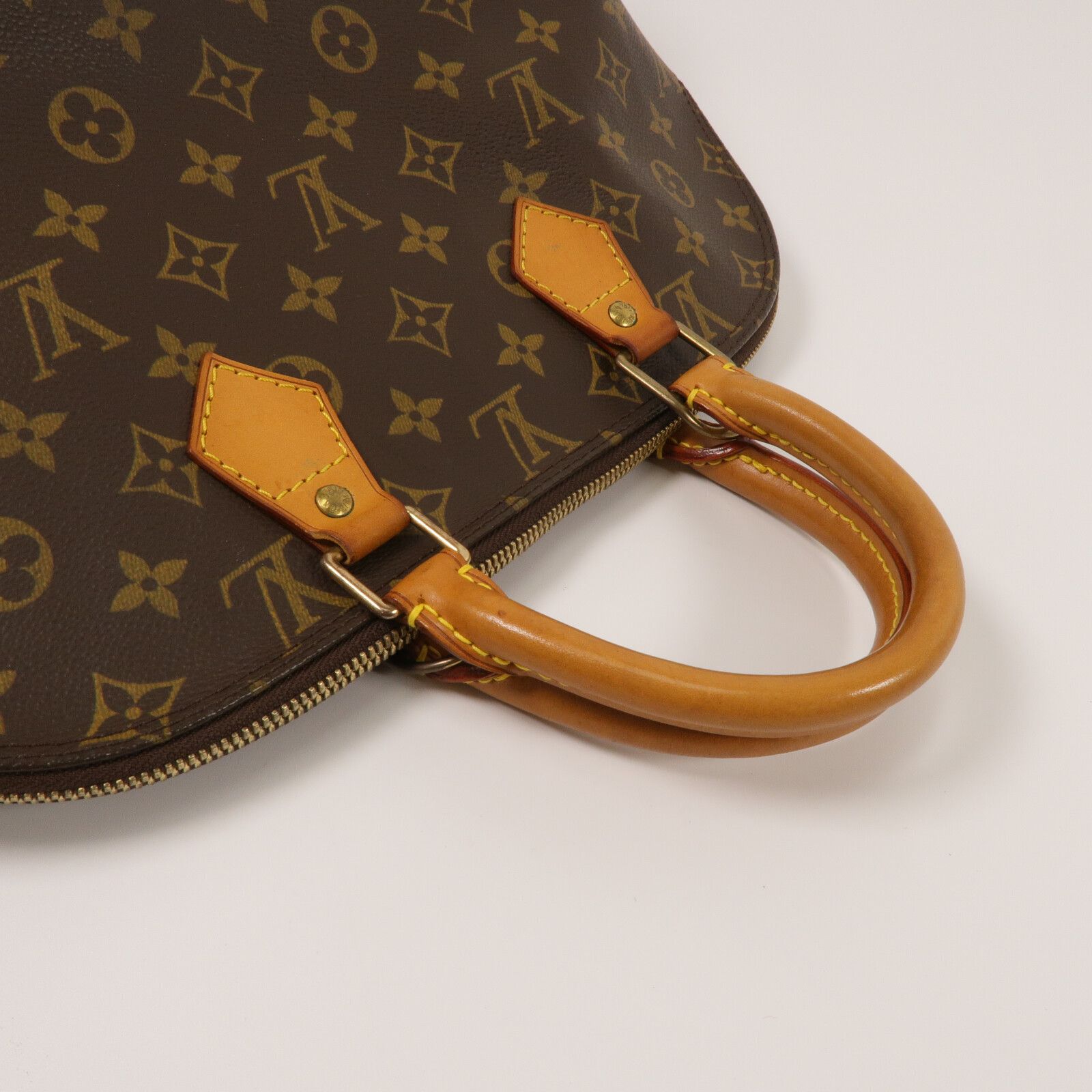 Alma PM, Monogram — view 8
